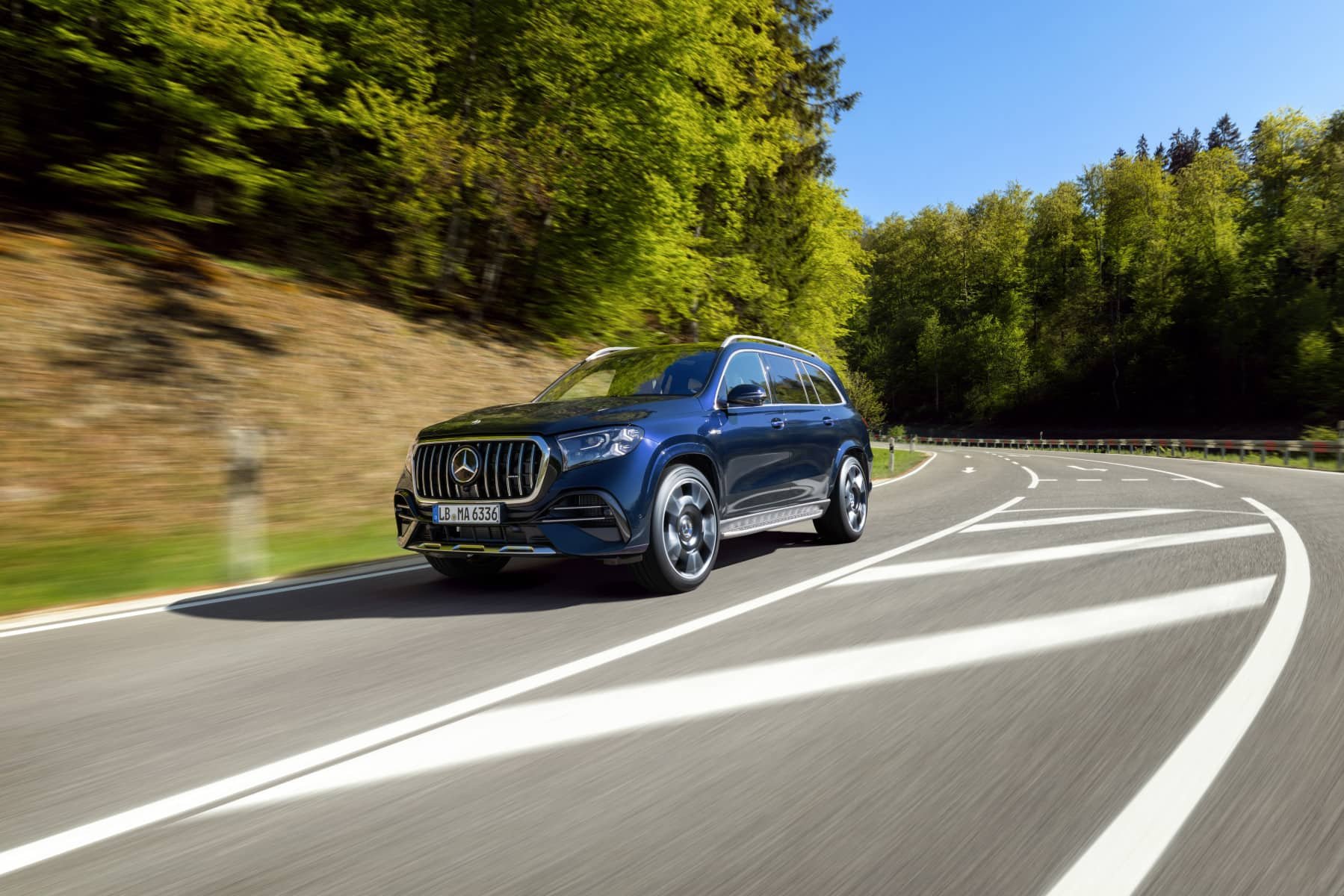 asystent zmiany pasa ruchu w mercedes-benz GLE