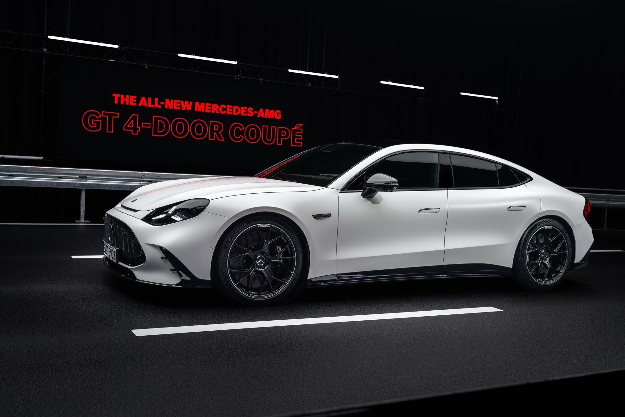mercedes-amg-gt-4door-2026-mercedes-garcarek.36.jpeg