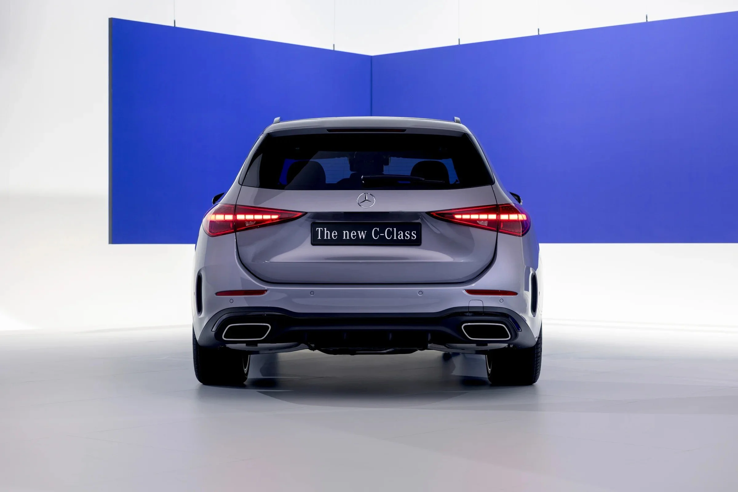 mercedes-benz-klasy-c-kombi-t-modell-2026-widok-z-tylu-23.jpg