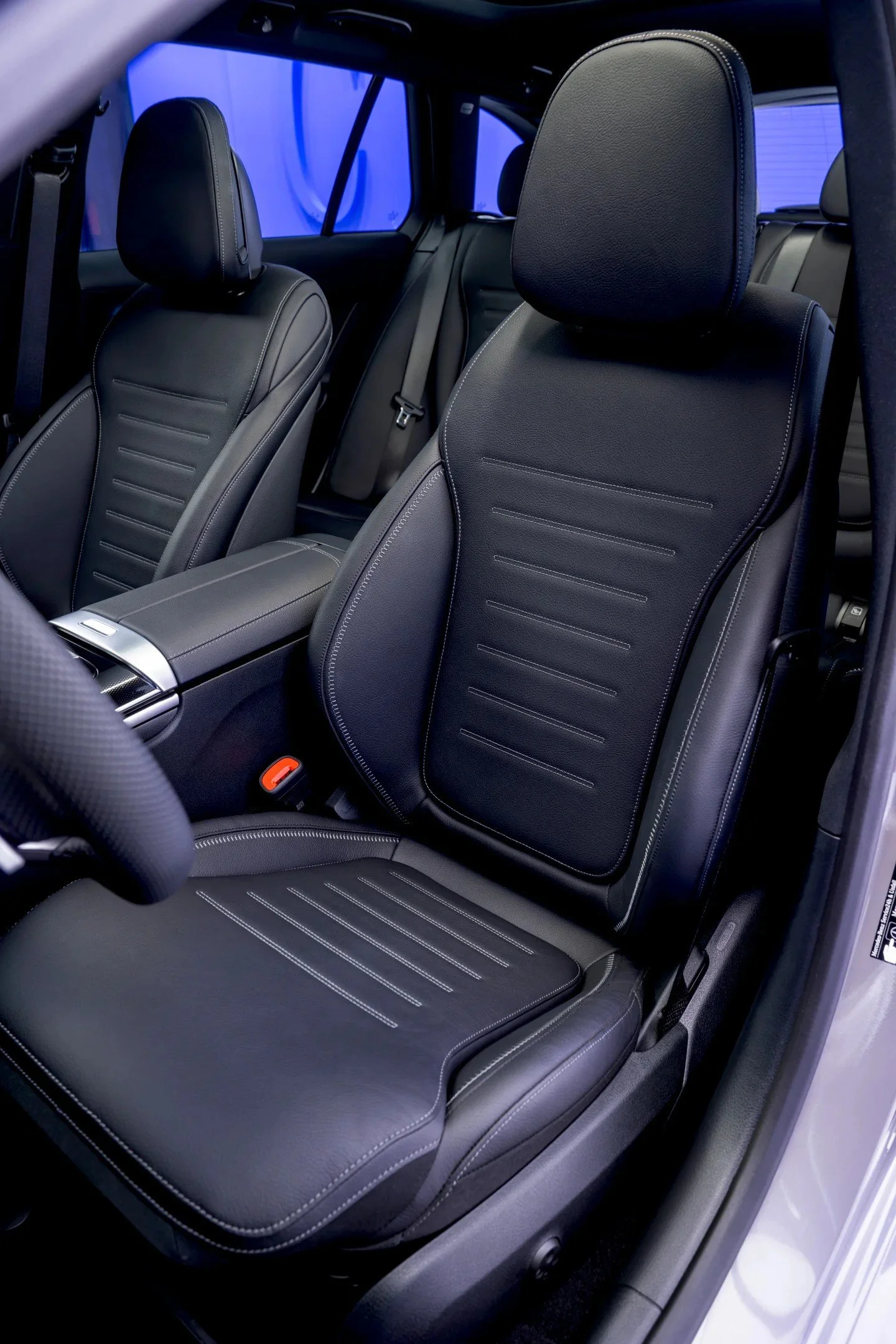 mercedes-benz-klasy-c-kombi-t-modell-2026-wnetrze-27.jpg