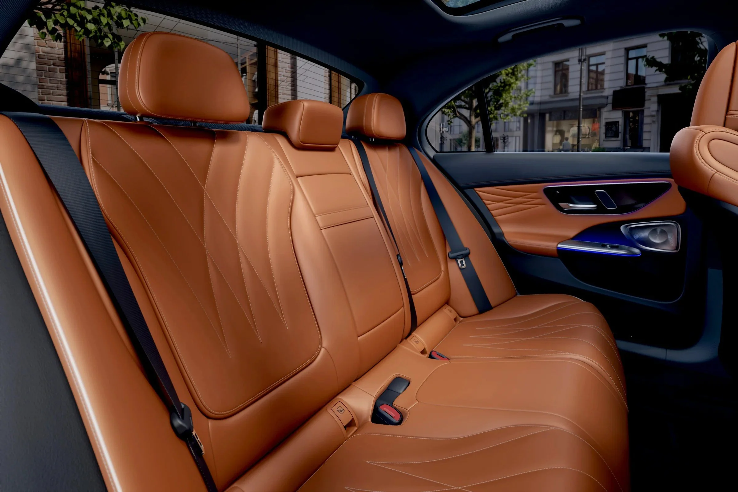 mercedes-benz-klasy-c-limuzyna-2026-wnetrze-35.jpg