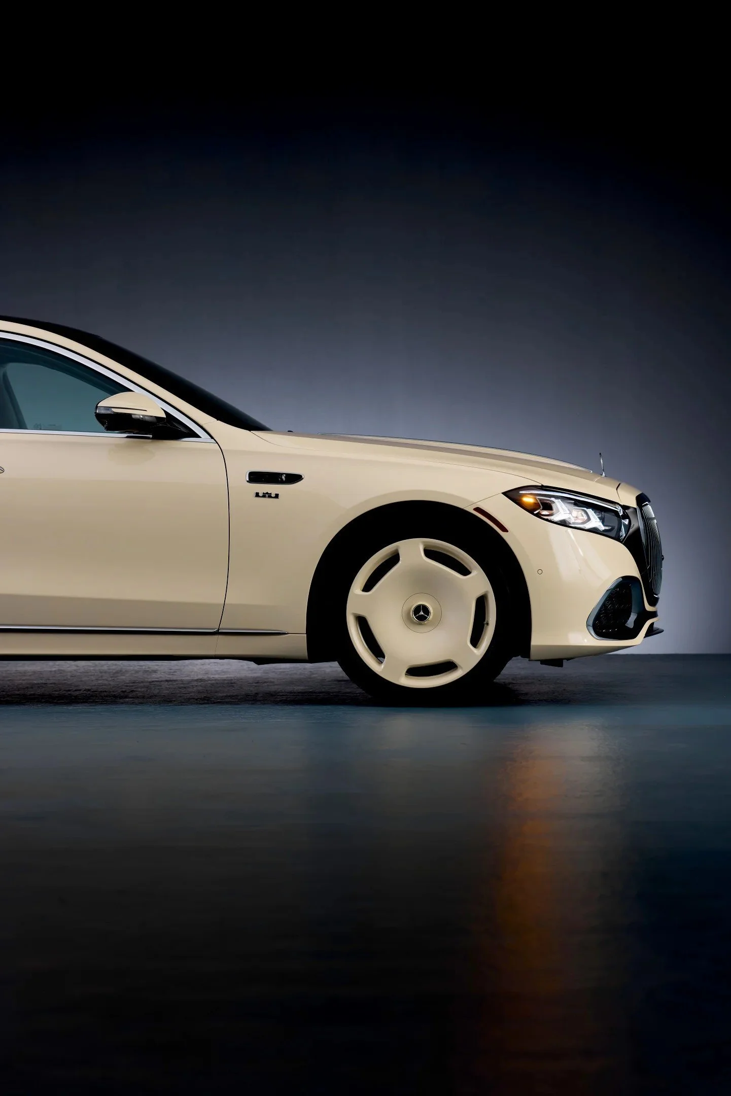 mercedes-maybach-s-680-limuzyna-widok-z-boku-02.jpg