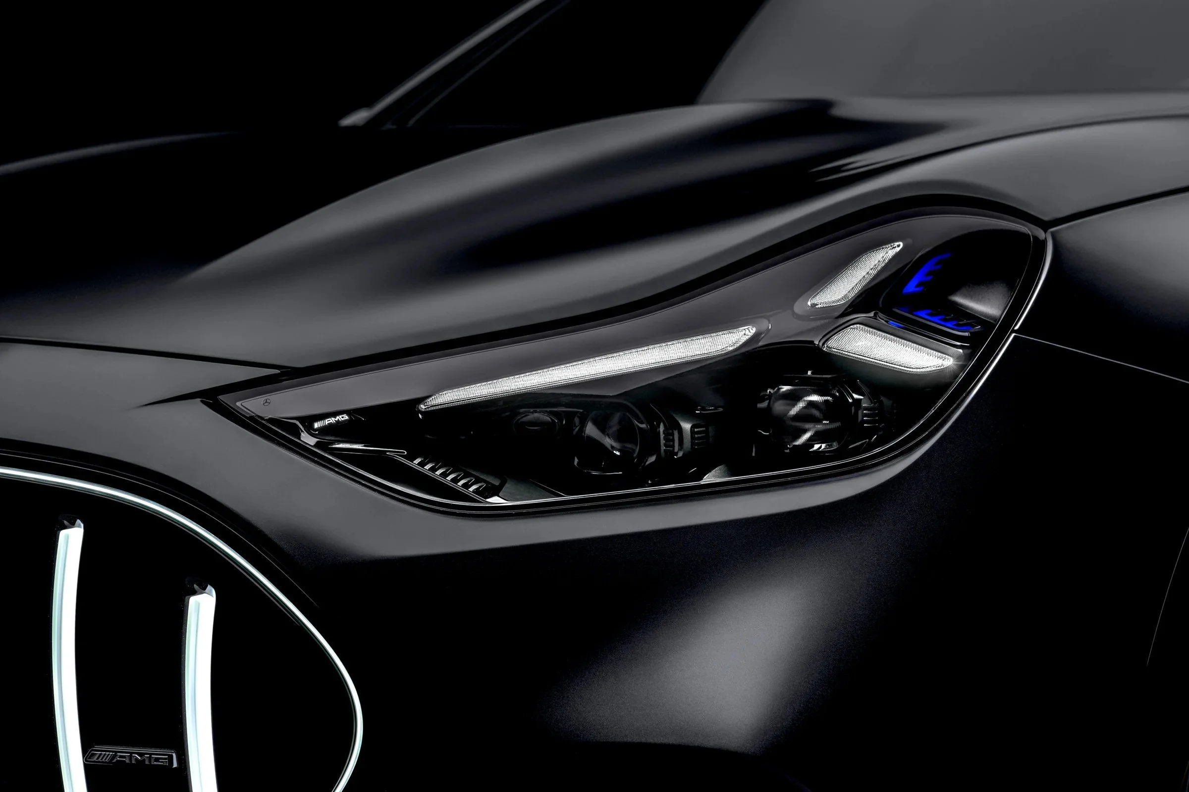 mercedes-amg-gt-affalterbach-suv-2026-detal-11.jpg