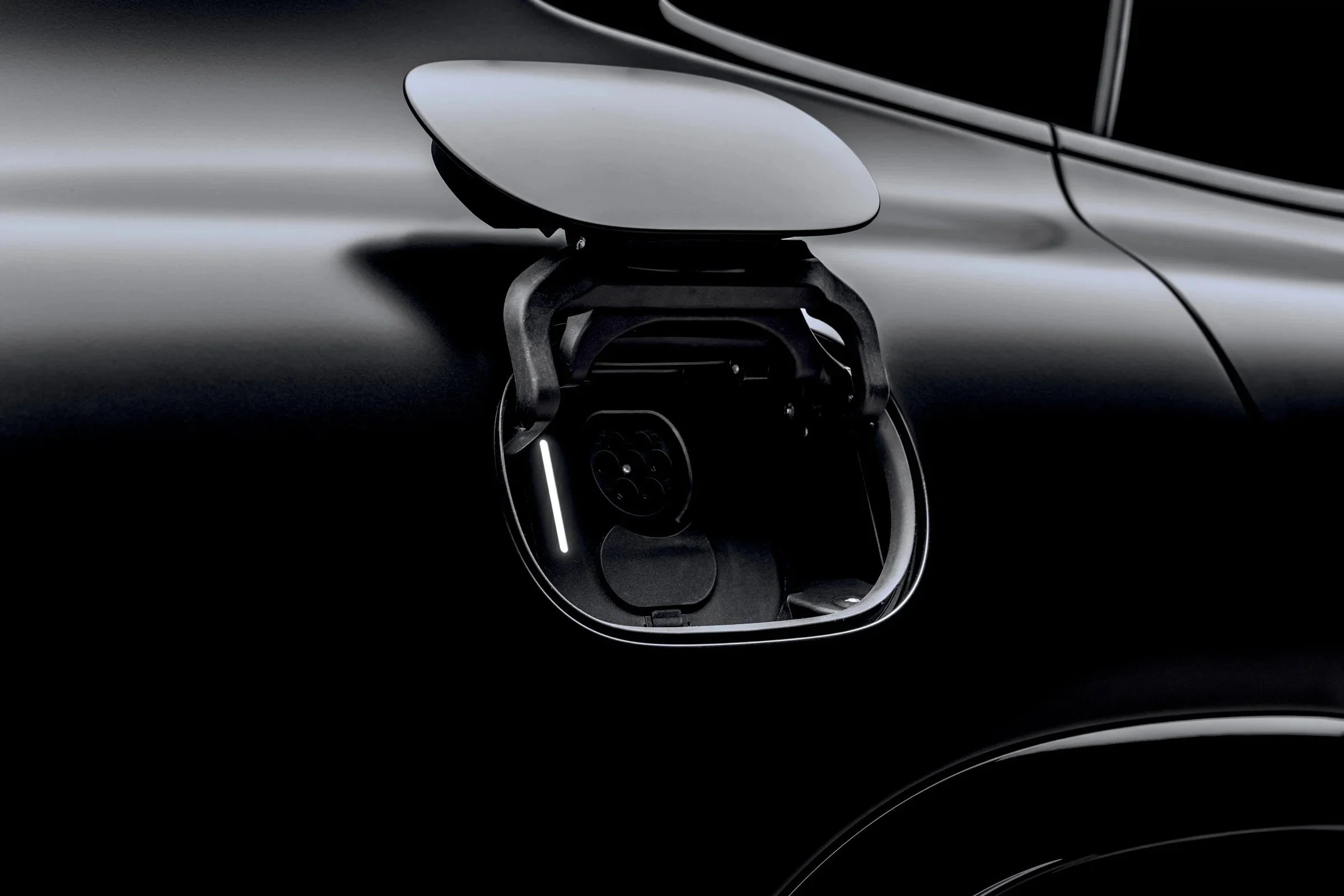 mercedes-amg-gt-affalterbach-suv-2026-detal-14.jpg