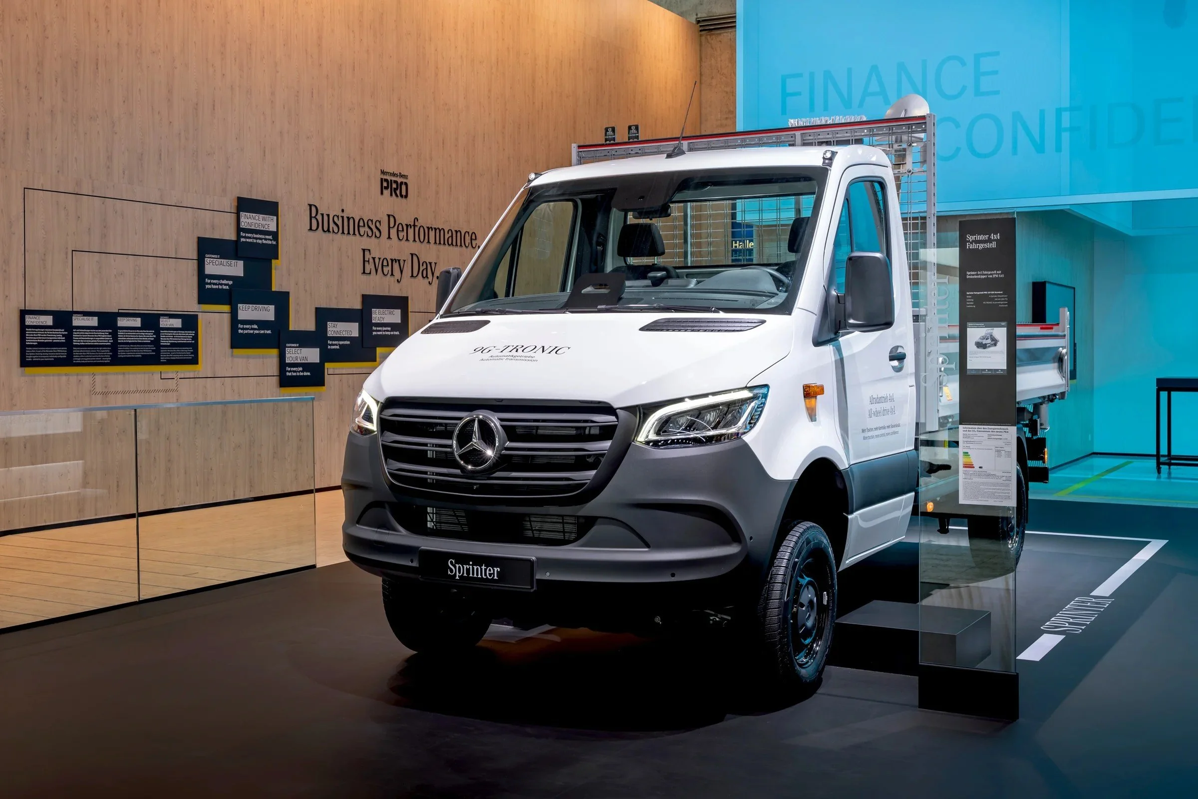 mercedes-benz-esprinter-widok-z-przodu-09.jpg