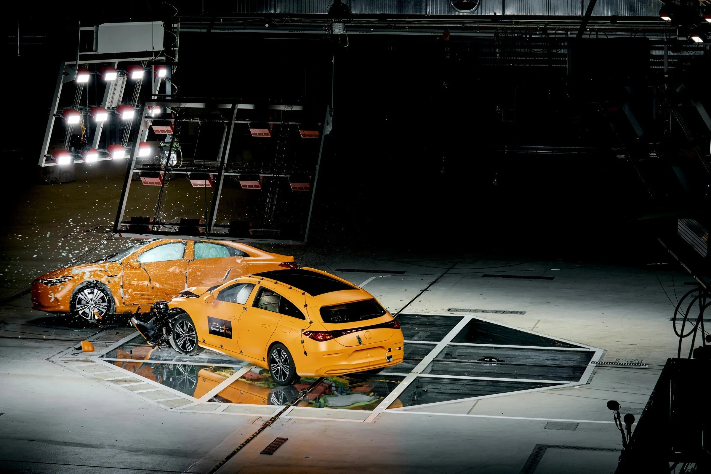 mercedes-benz-cla-kombi-t-modell-widok-z-tylu-20.jpg