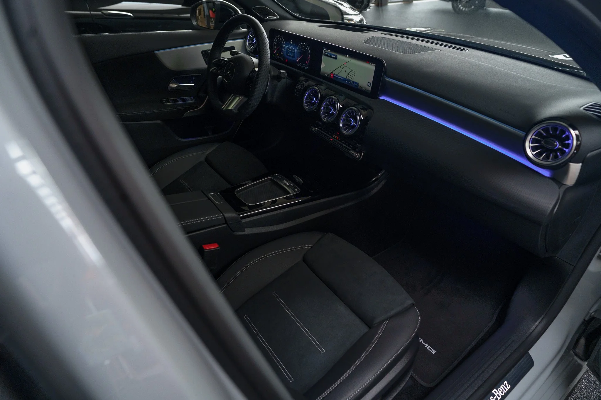 mercedes-benz-klasa-a-w177-mercedes-garcarek.10.jpg