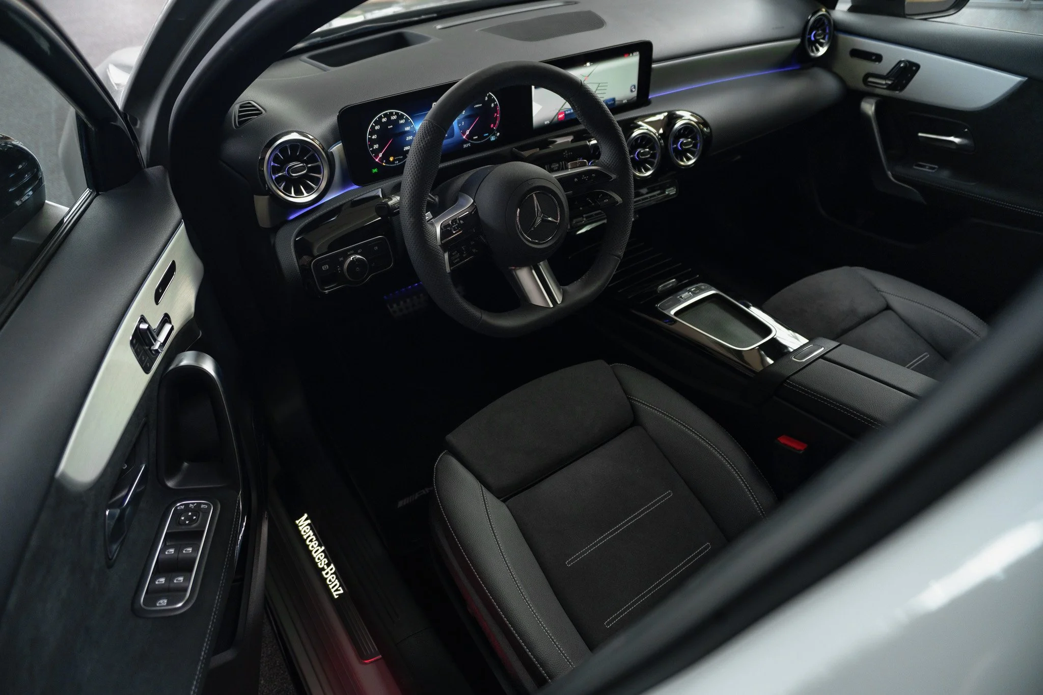 mercedes-benz-klasa-a-w177-mercedes-garcarek.3.jpg