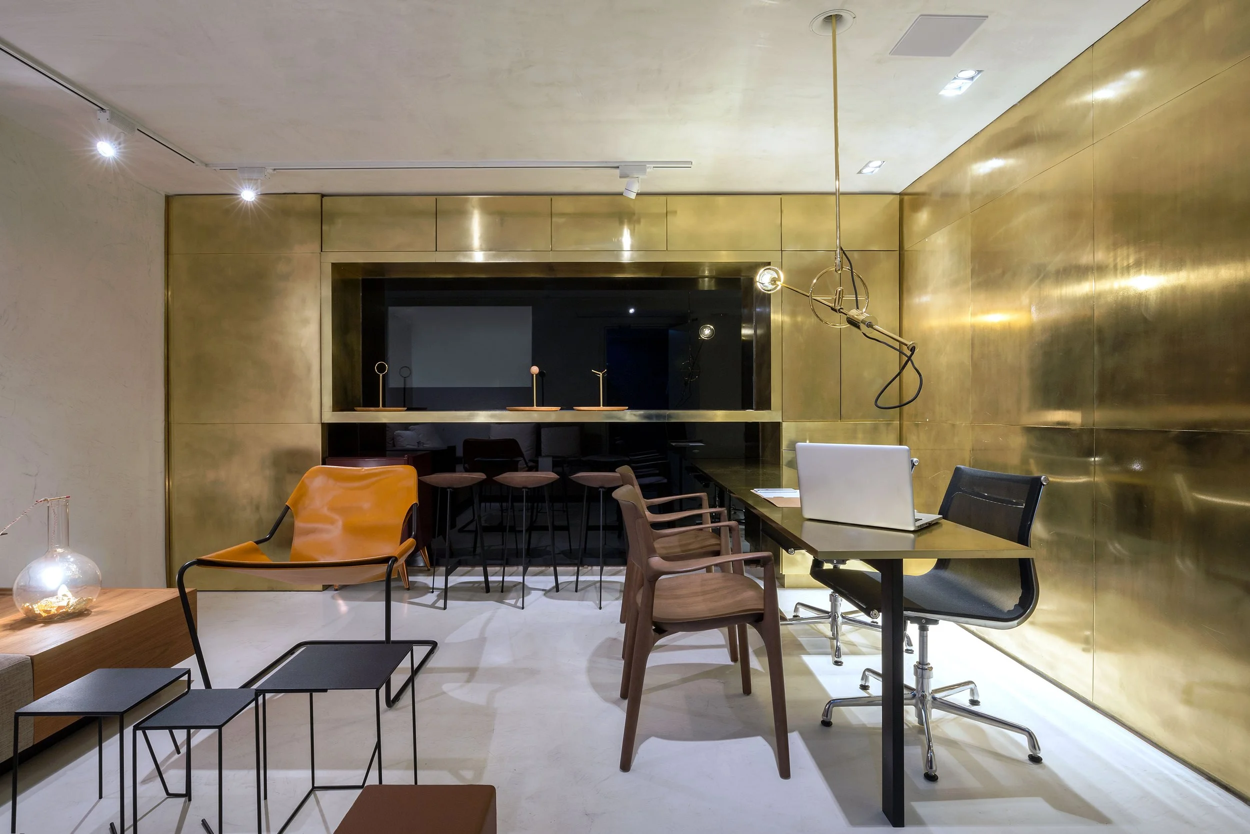 projeto-interiores-comercial-clinica-odontologica-lor-lorena-leao-brasilia-umaum-arquitetura-design-latao-dourado-1.jpg