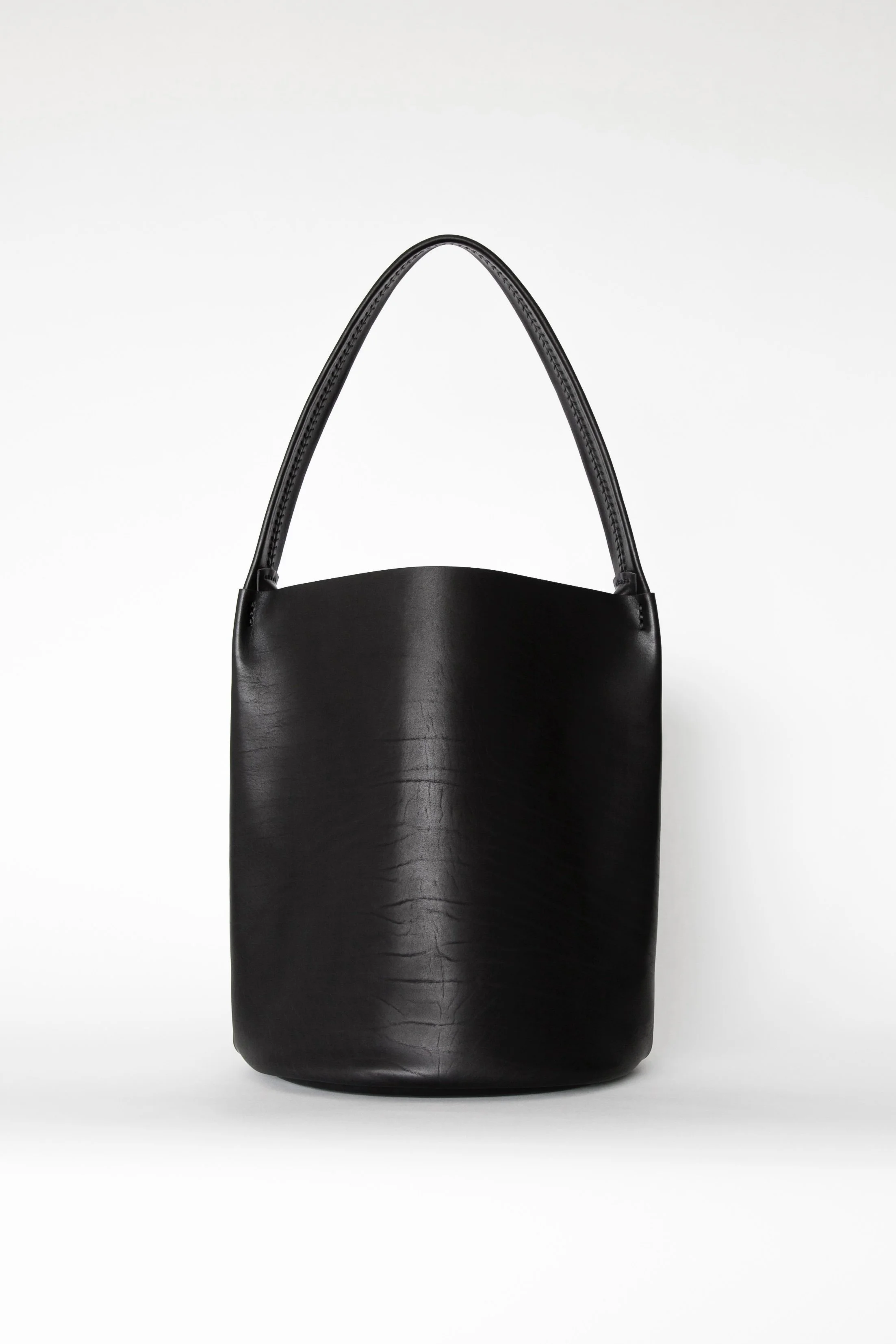 BUCKET BLACK NOVONAPPA 2 3.jpg