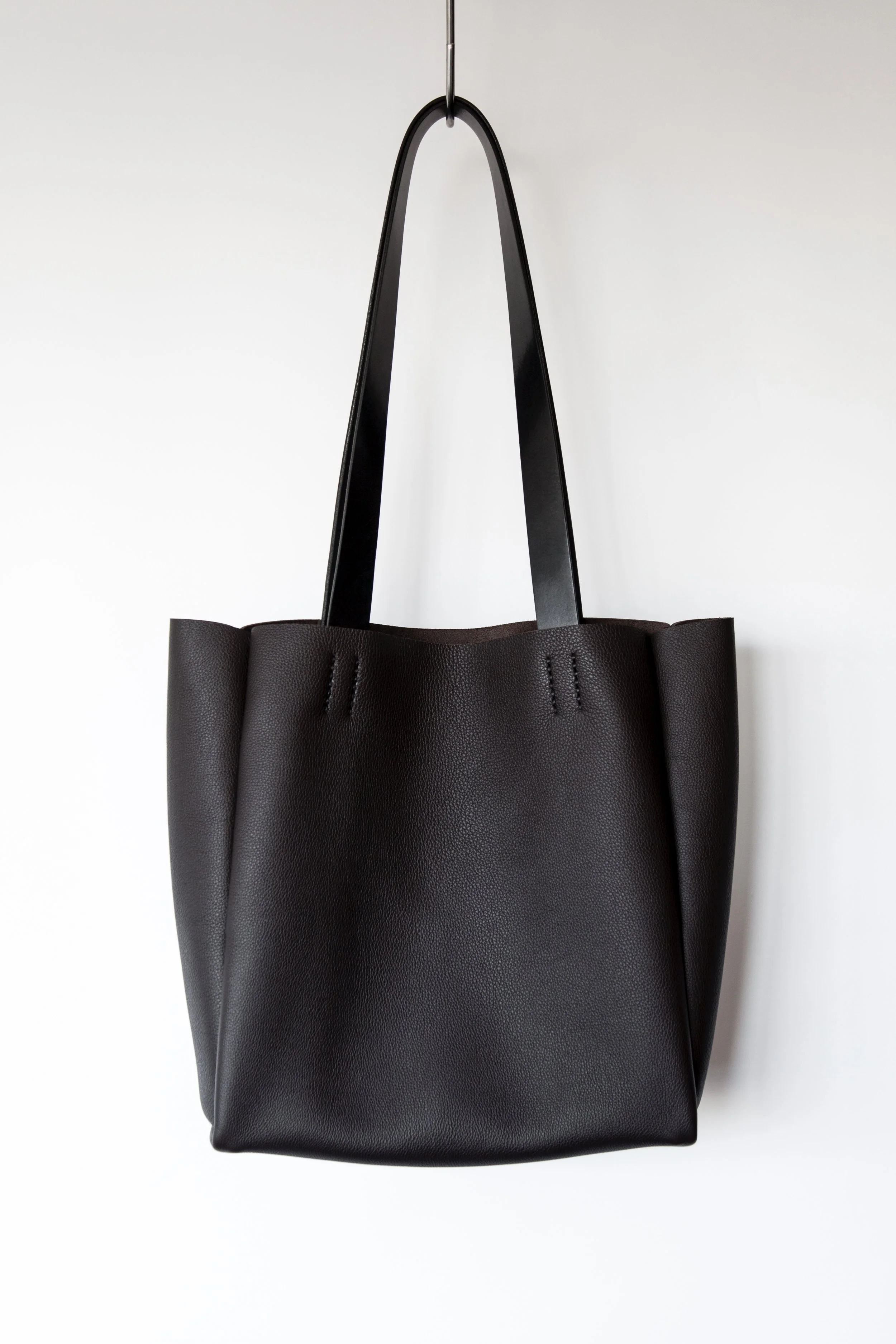 TOTE BROWN SPORT CALFSKIN 2 3.jpg