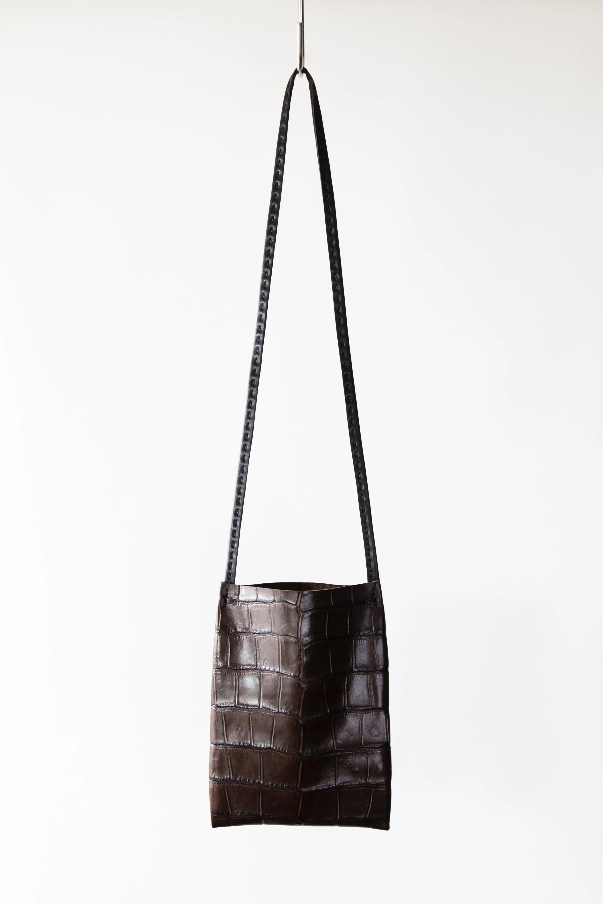 CROSSBODY IN BROWN WILD AMERICAN ALLIGATOR