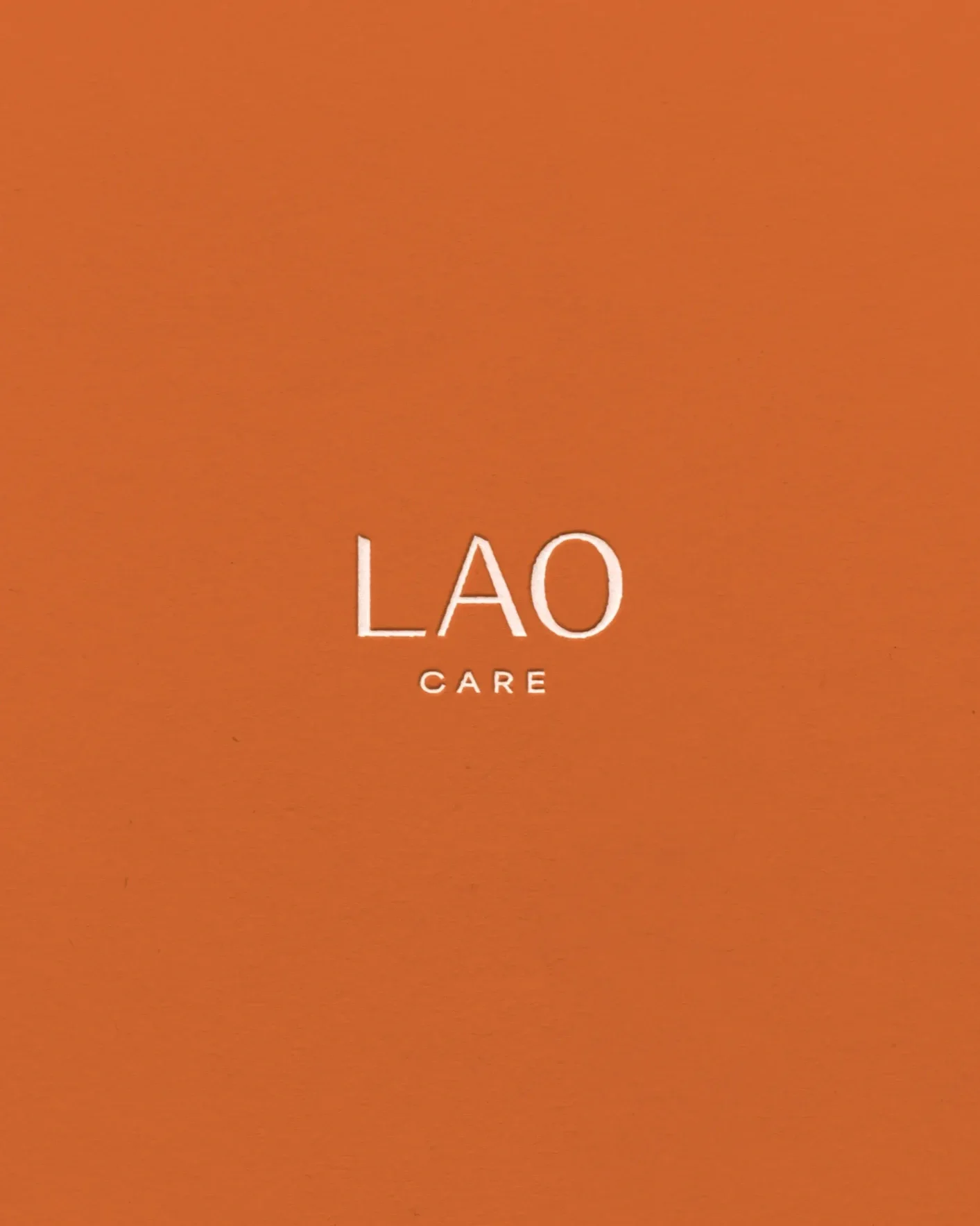 LAO CARE - LOGO ORANGE - STUDIO NOVEMBRE