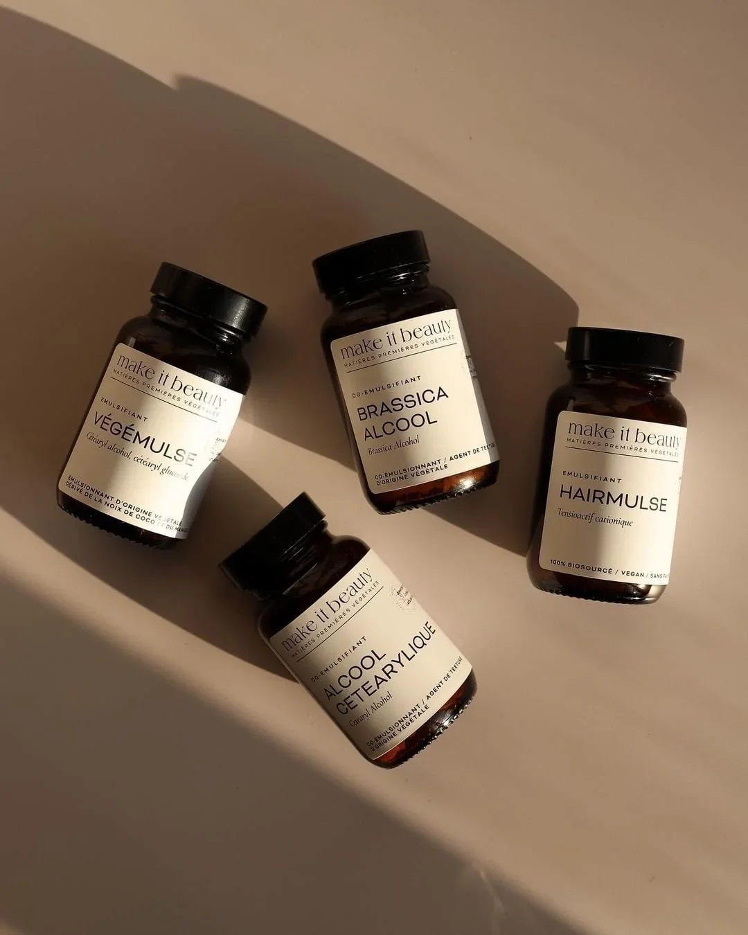 Créer sa marque de cosmétique : le guide complet pour se lancer en 2026