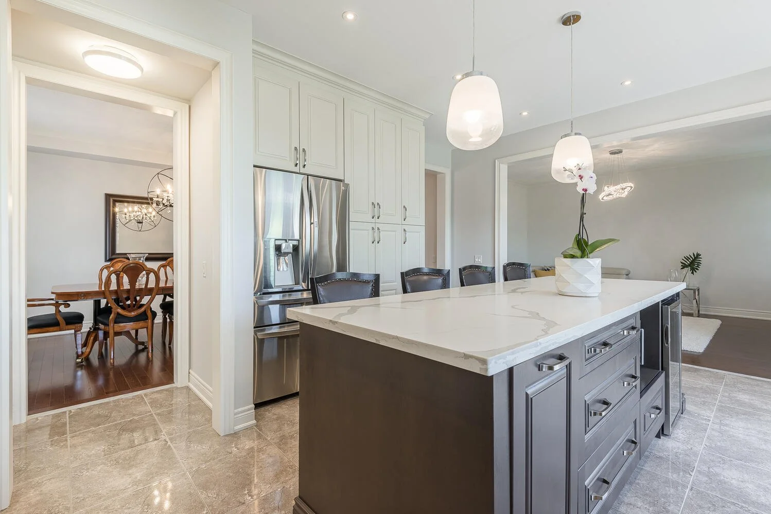 43 Valleyscape Trail Caledon-large-020-076-Kitchen-1499x1000-72dpi.jpg