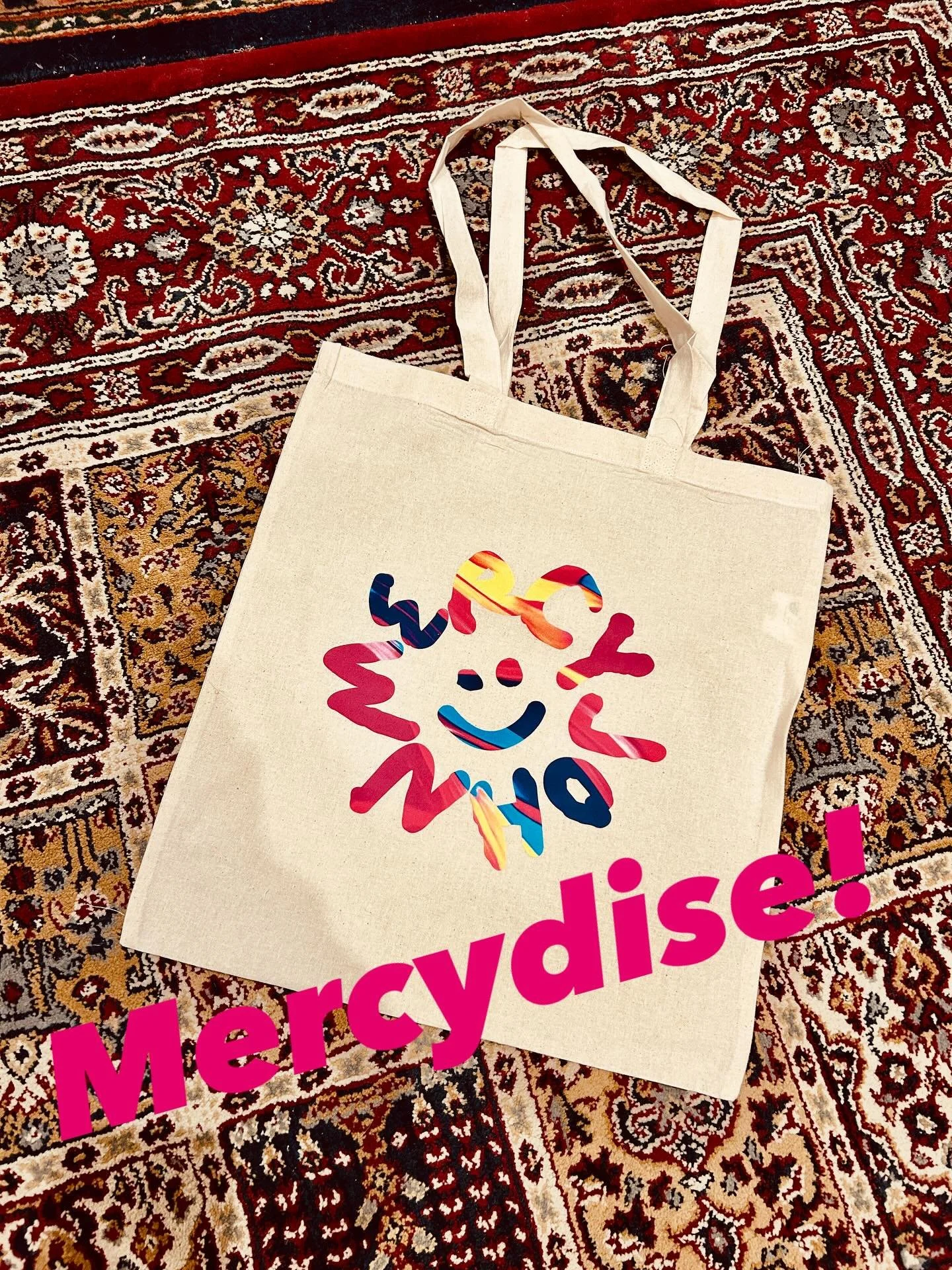 Binnenkort verkrijgbaar, mooi om je nieuwe Mercy John LP in te stoppen 😉 #mercydise #totebag #newalbum #vinyl #lp