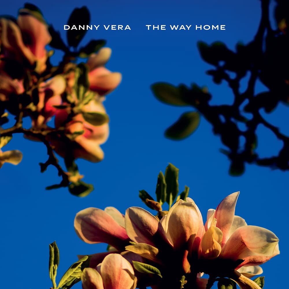 Gefeliciteerd met weer een prachtig album @dannyveramusic! Tof dat ik bij &lsquo;Daydream&rsquo; weer eens bijdrage kon leveren 😉, hij is mooi geworden! #dannyvera #daydream #thewayhome #newalbum