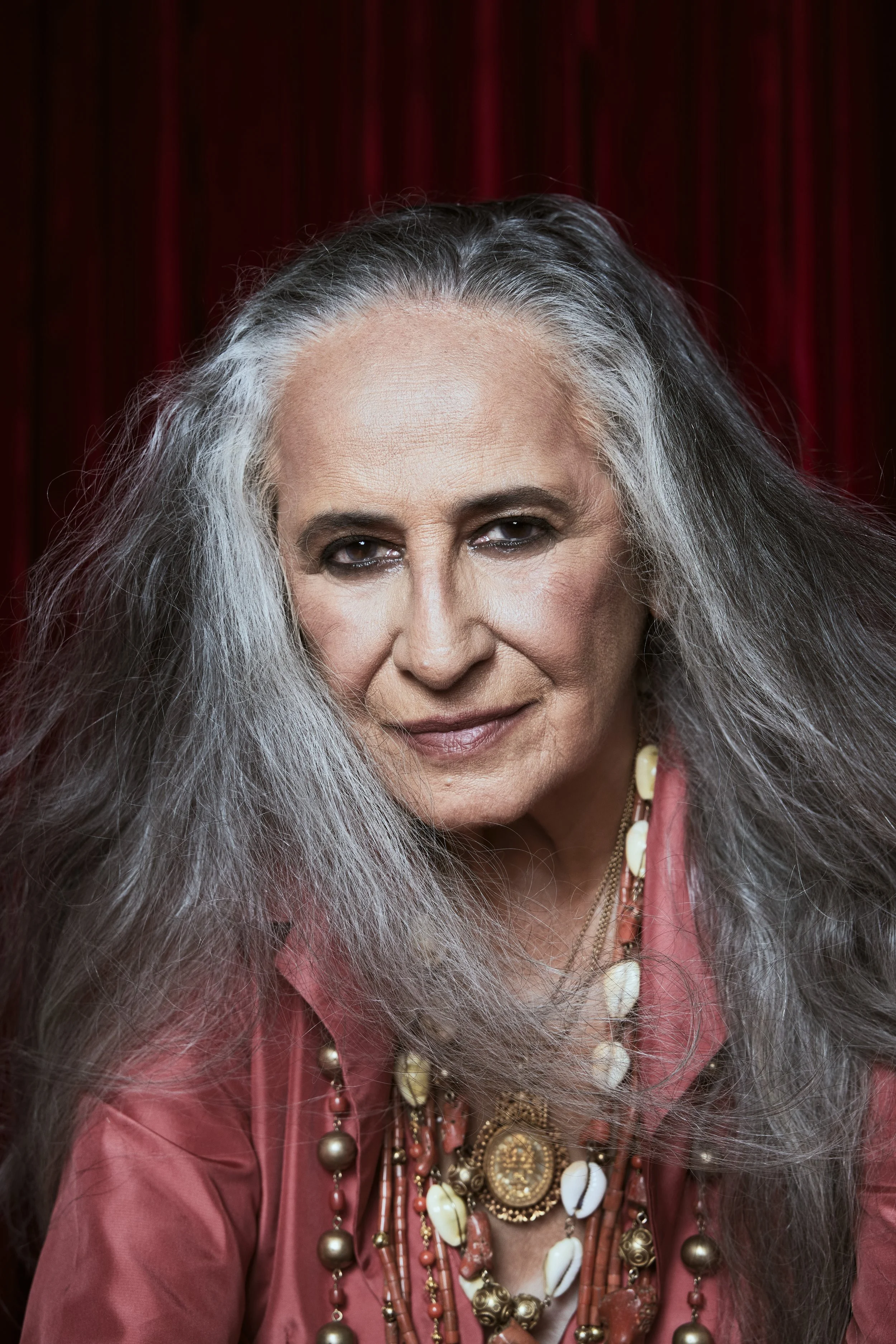 04_MARIA_BETHÂNIA.jpg