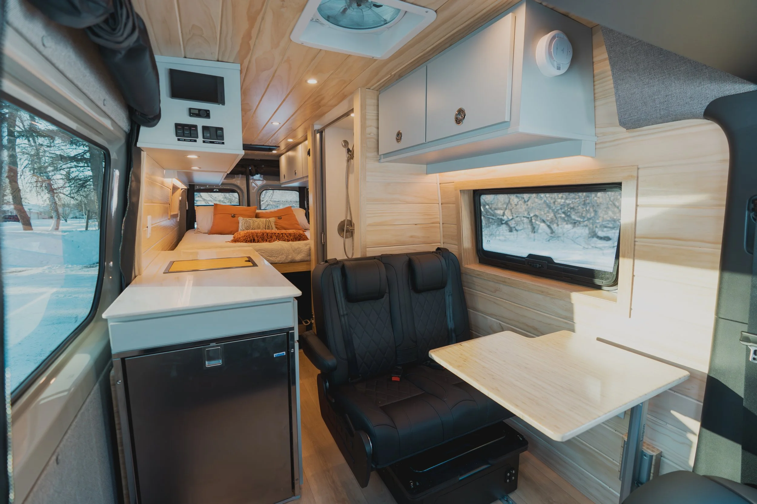 Vanna Mercedes Camper Van Drive 4 sleep 2