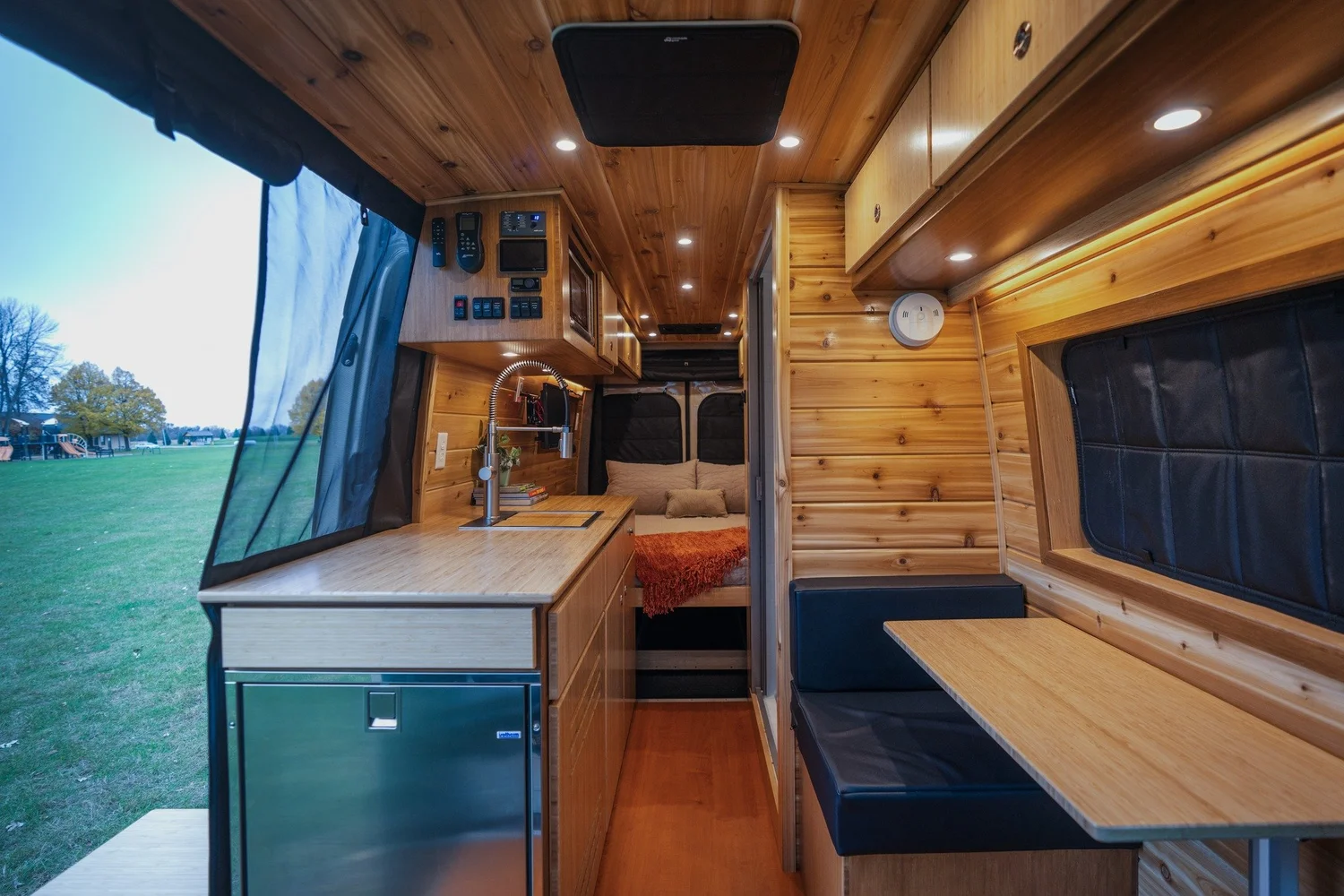 Vanna Adventure Vans