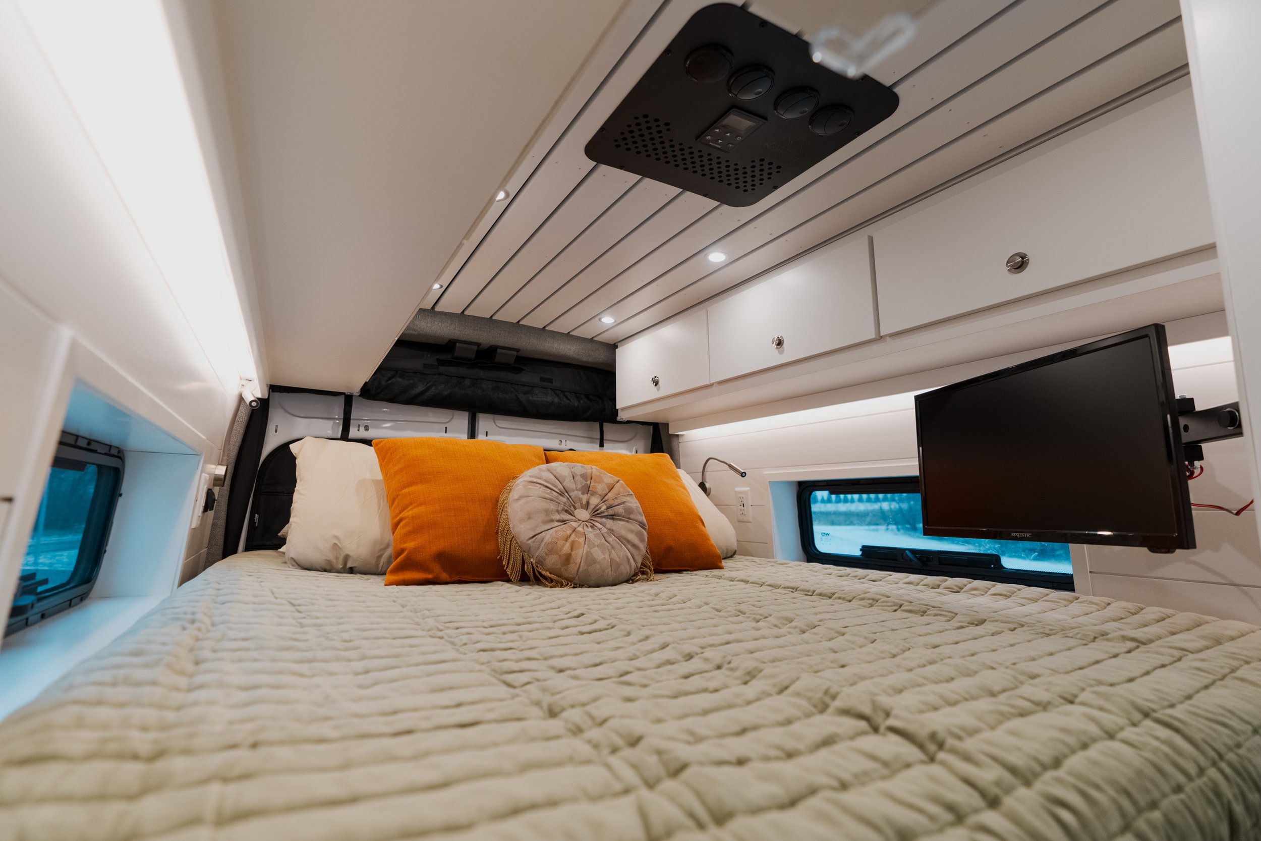 Ford MK2 NirVanna Bed.jpg