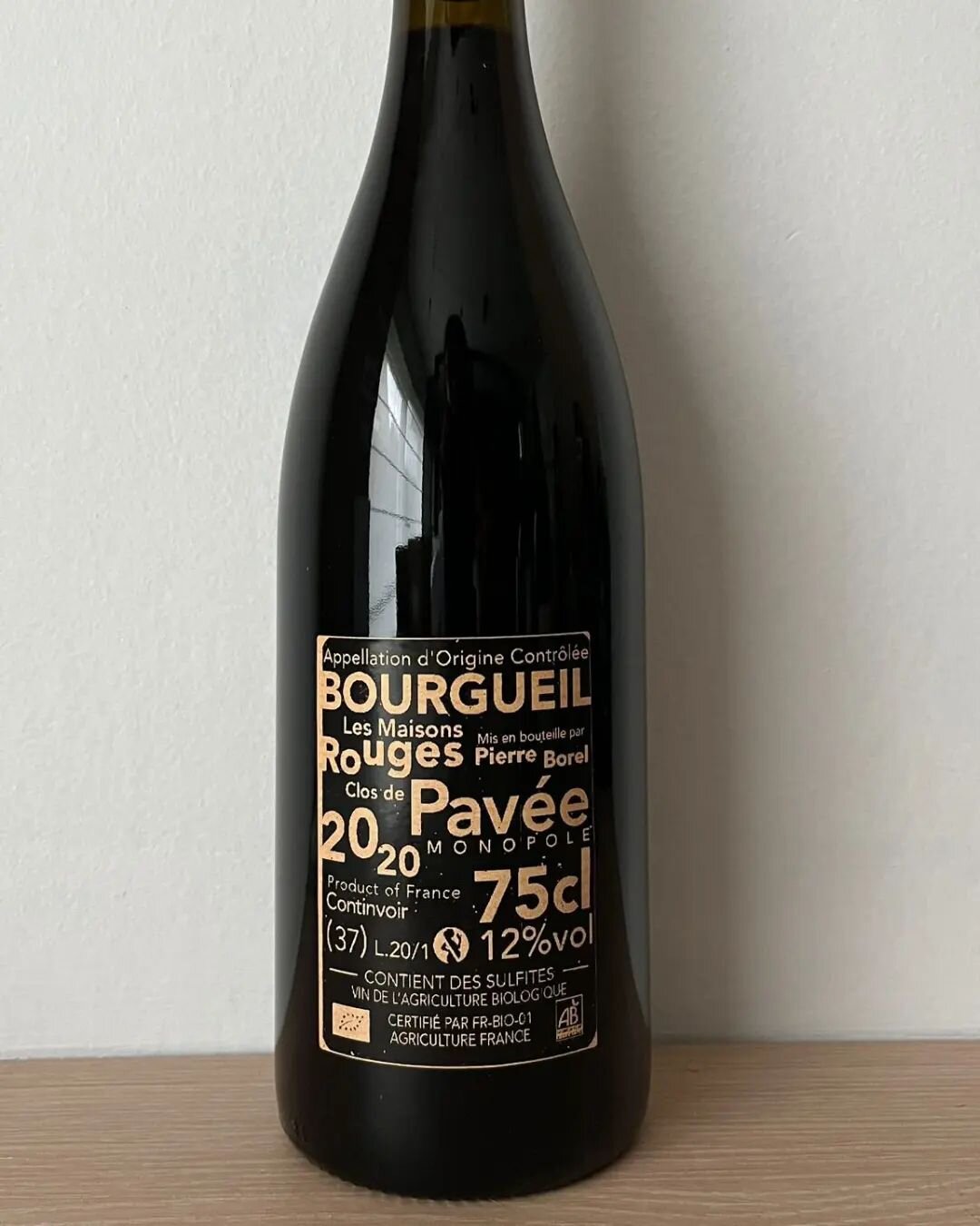 We're excited to have received this year's allotment! An agile, savoury Cab Franc from the limestone and  gravel of Bourgeuil. Unfiltered, finished in concrete. 6pks. 

 🍇🍓🌲🍫🍷

$36.75lic