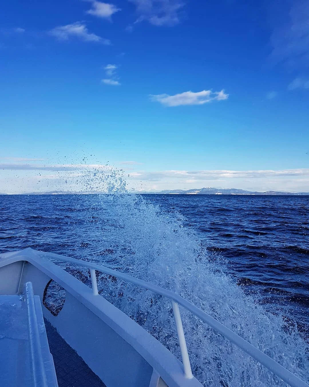 ranja fjord wave winter action.jpg
