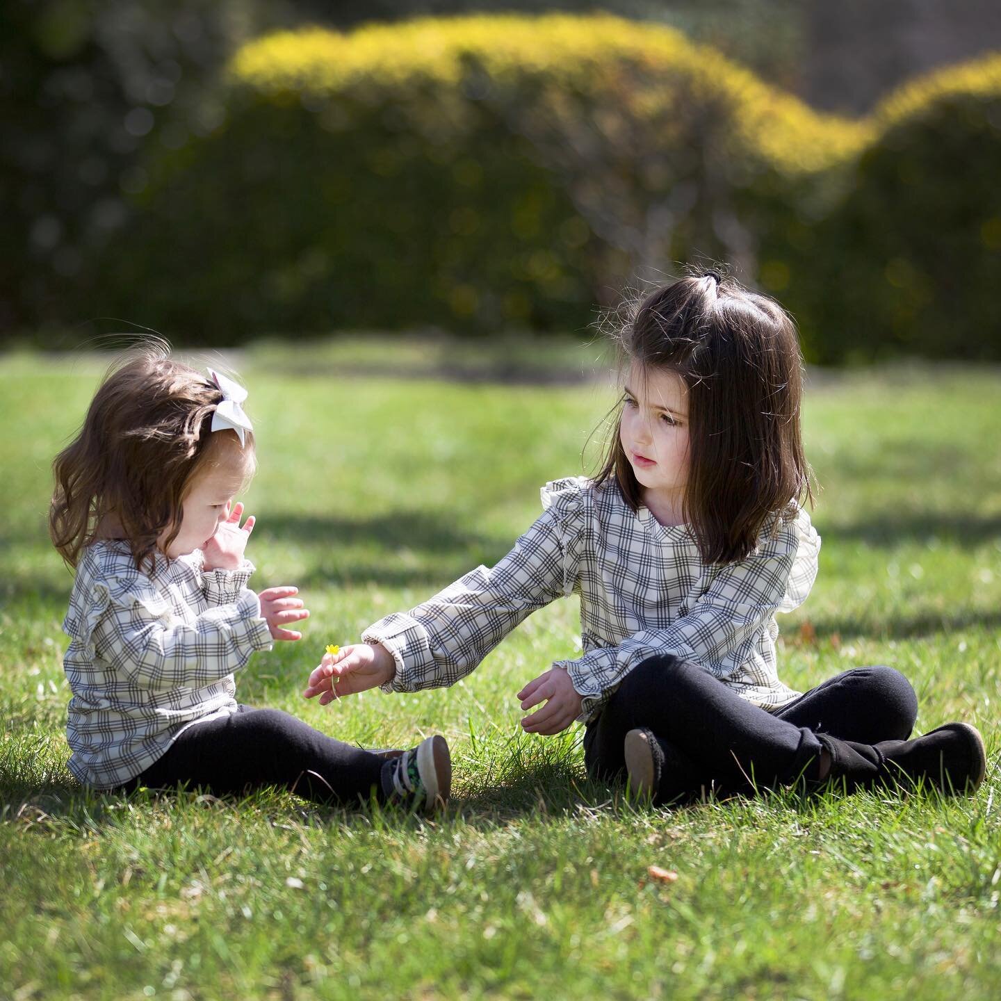 Sisters are not just family, they&rsquo;re built in best friends for life 💕 Let&rsquo;s document the love and connection that makes your family unique &amp; explore beautiful Philadelphia while we&rsquo;re at it!

&bull;
&bull;
&bull;

#philadelphia