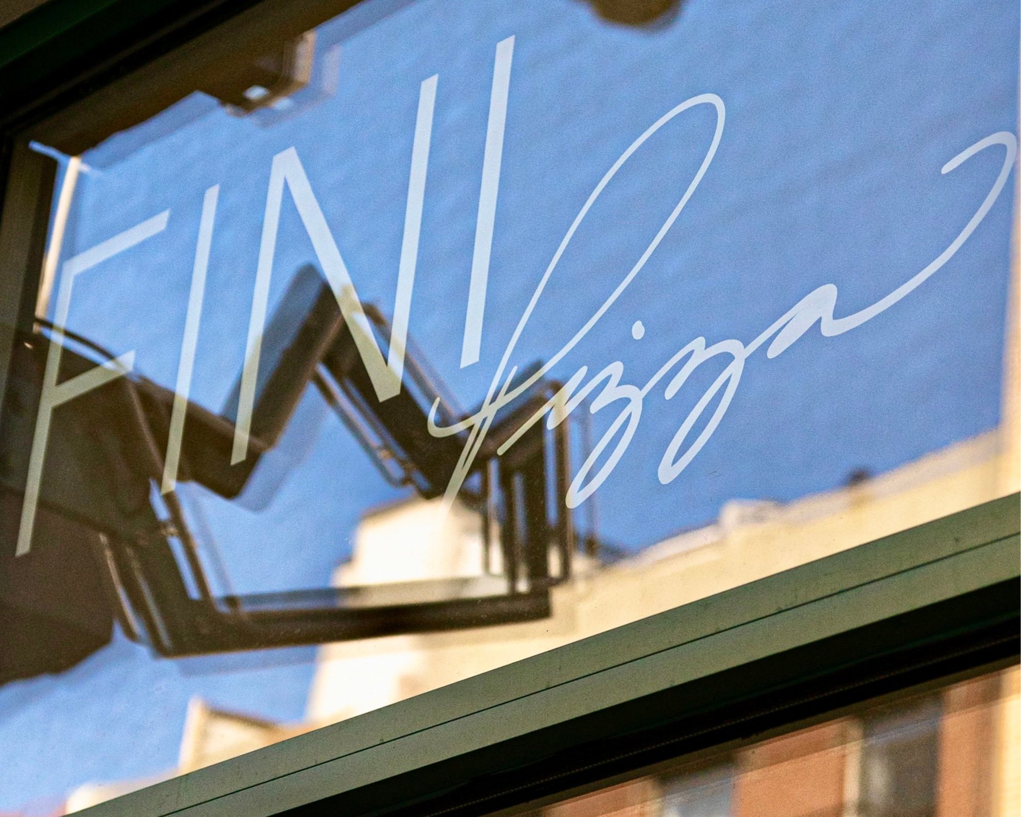 Fini Pizza — Noble Signs