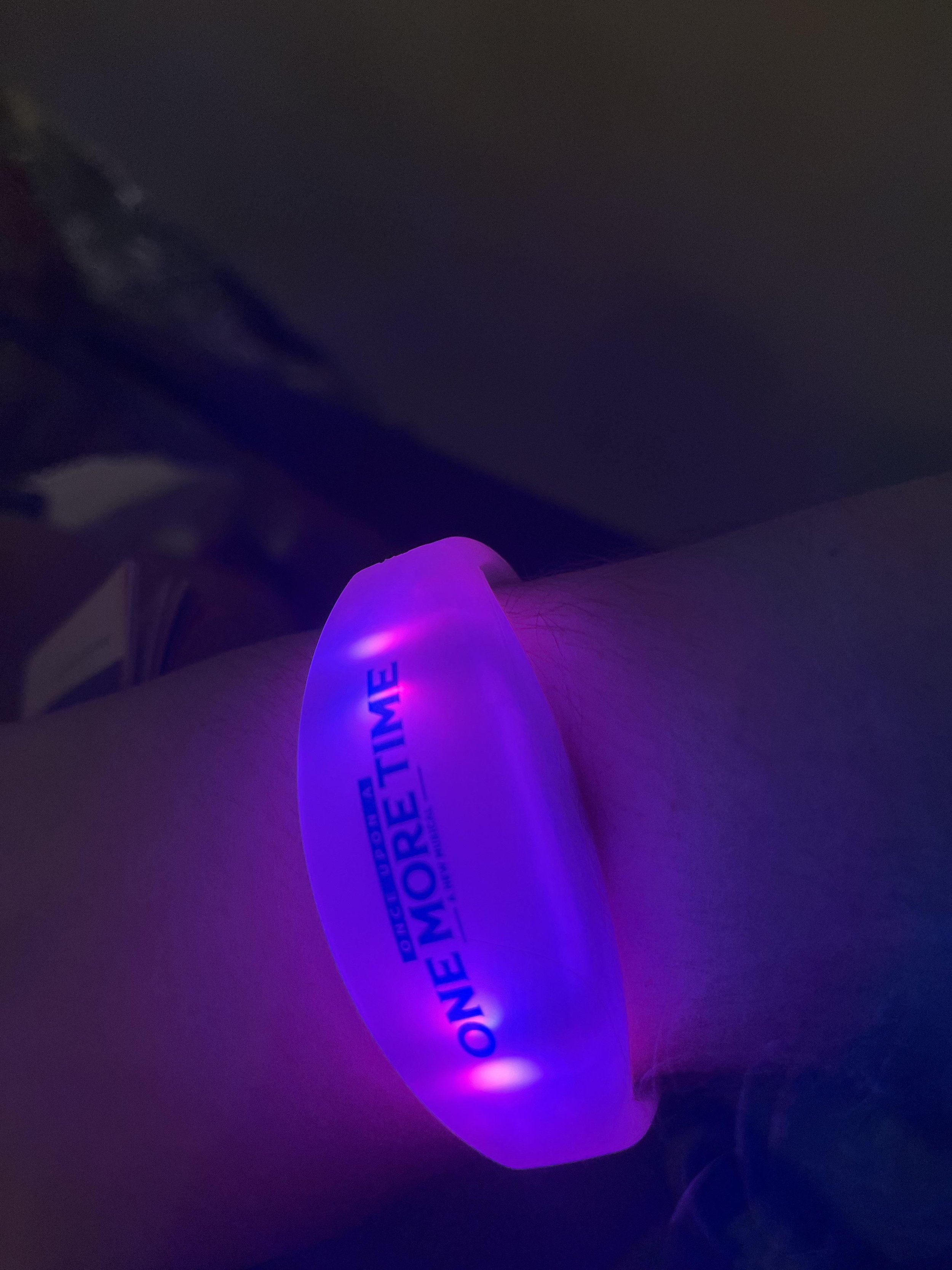 Light-Up Audience Wrist Bands