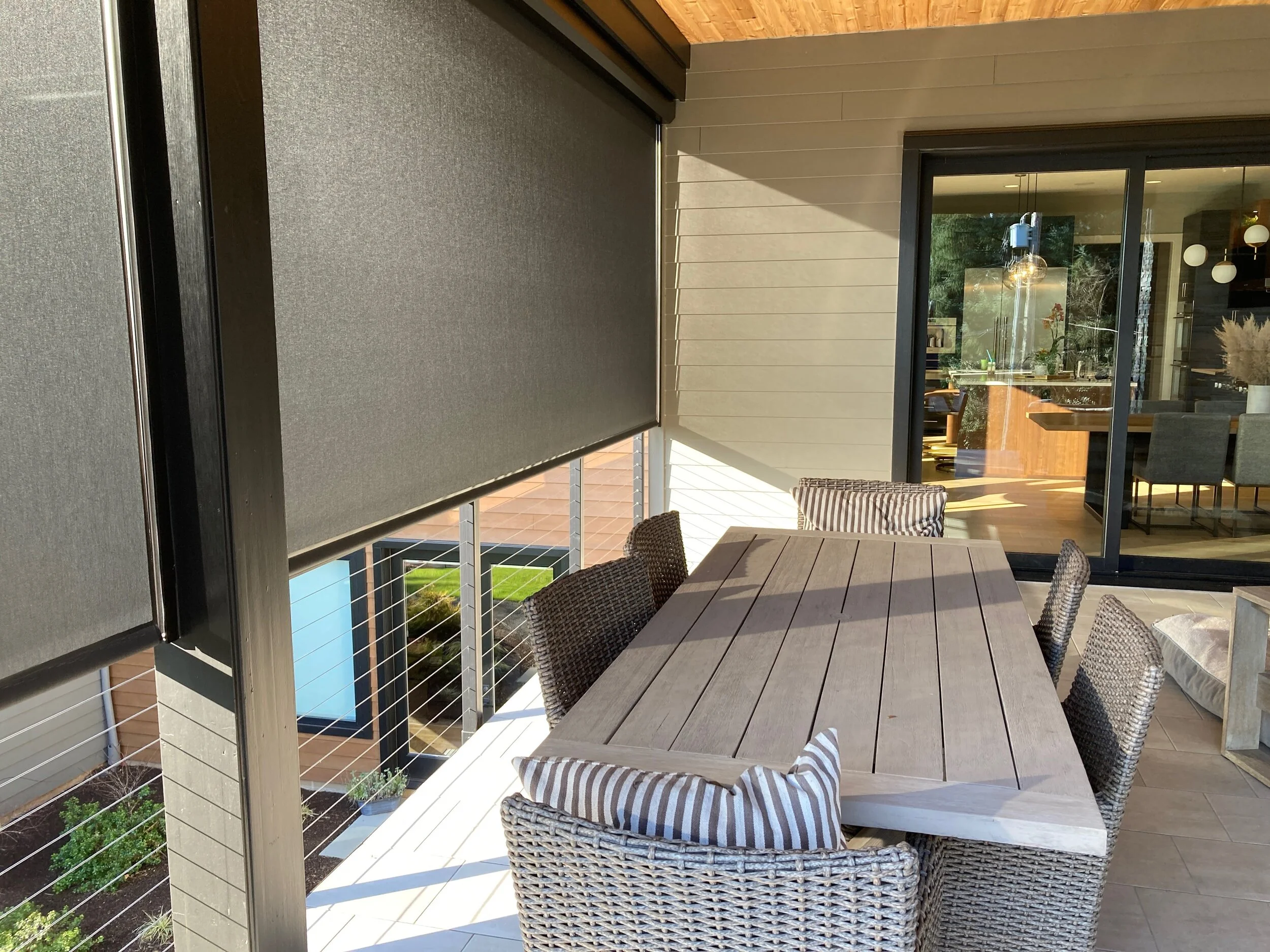 How Exterior Solar Screen Shades Help You Spend More Quality Time