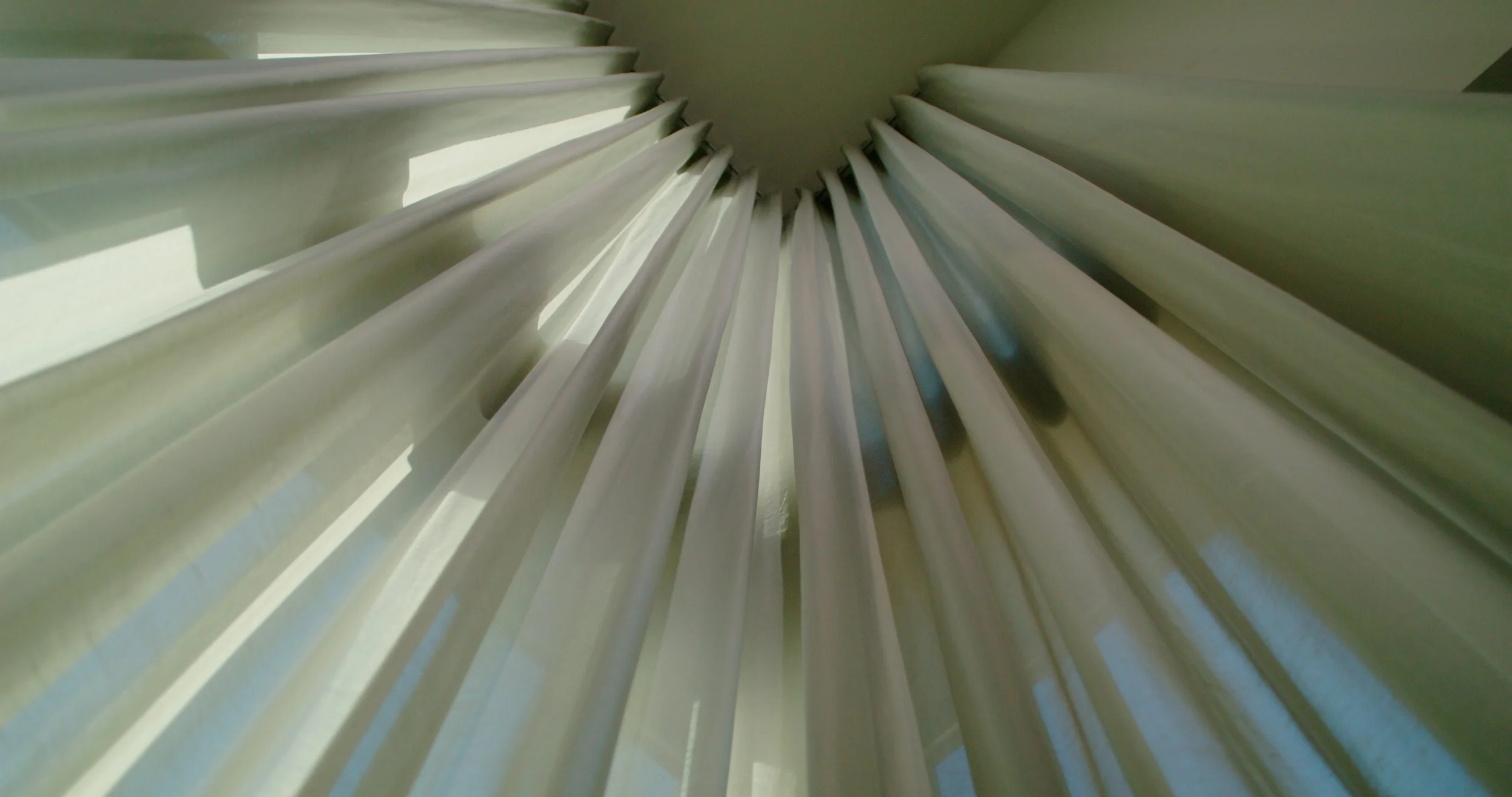 How to Conquer the Challenges of Designing Window Treatments for a Custom-Built Home