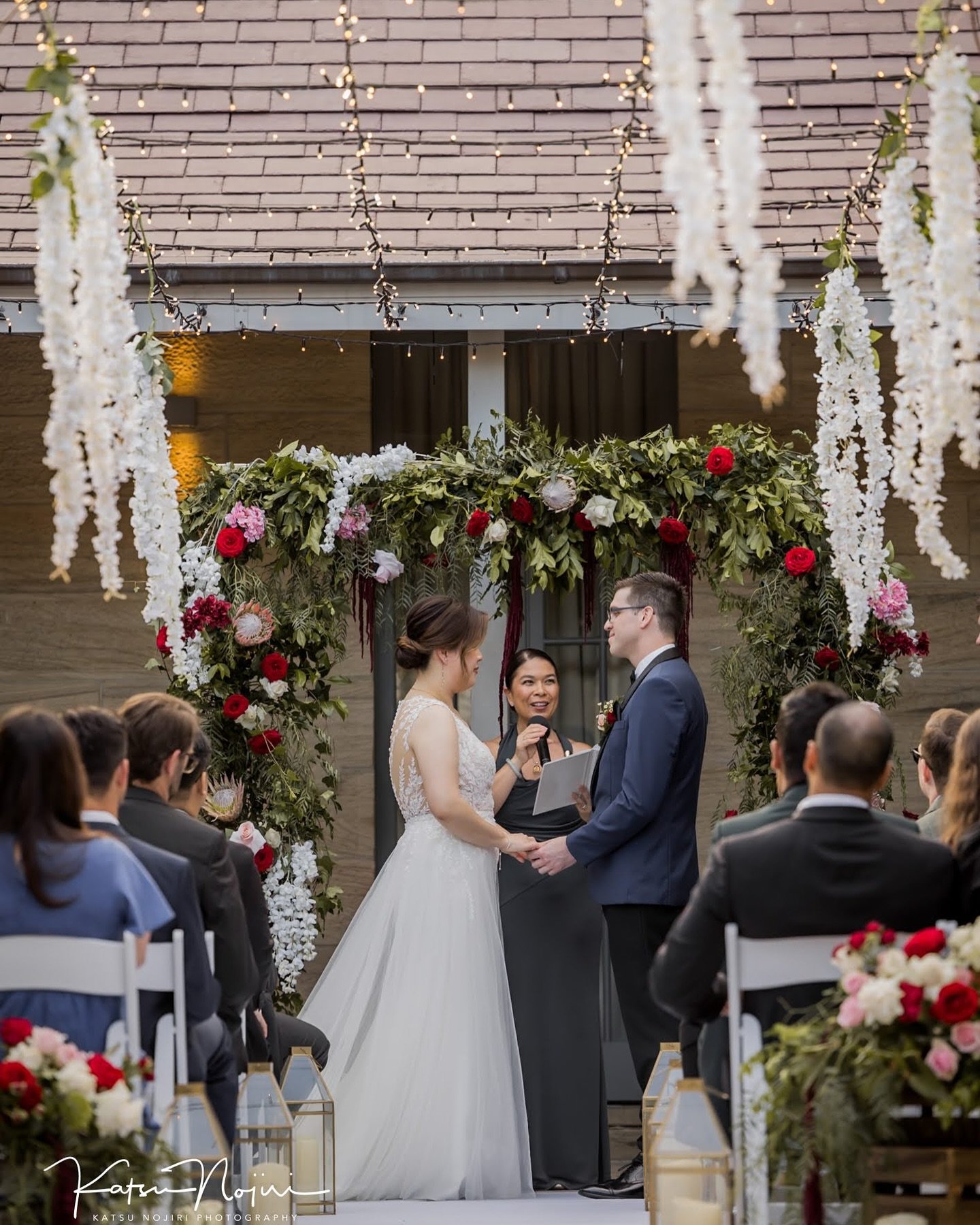 ✨Golden hour &ldquo;I do&rsquo;s&rdquo; under fairy lights &mdash; what more could you ask for?
One of my favourite spots to photograph love stories: Gunners&rsquo; Barracks, always delivering timeless charm, soft light, and that hint of magic.
These