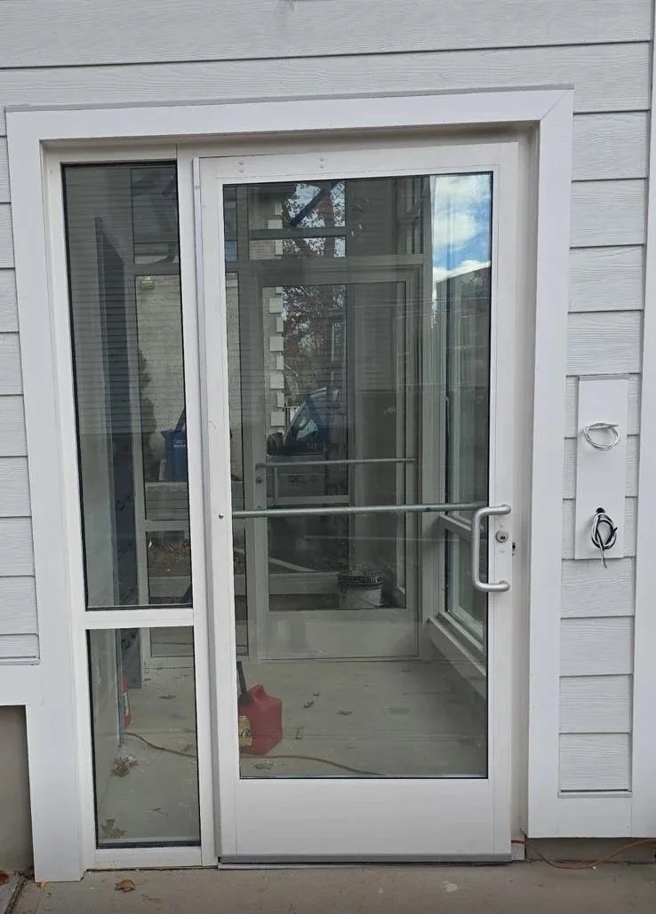 cnc-glass-aluminum-glass-entry-door.jpg