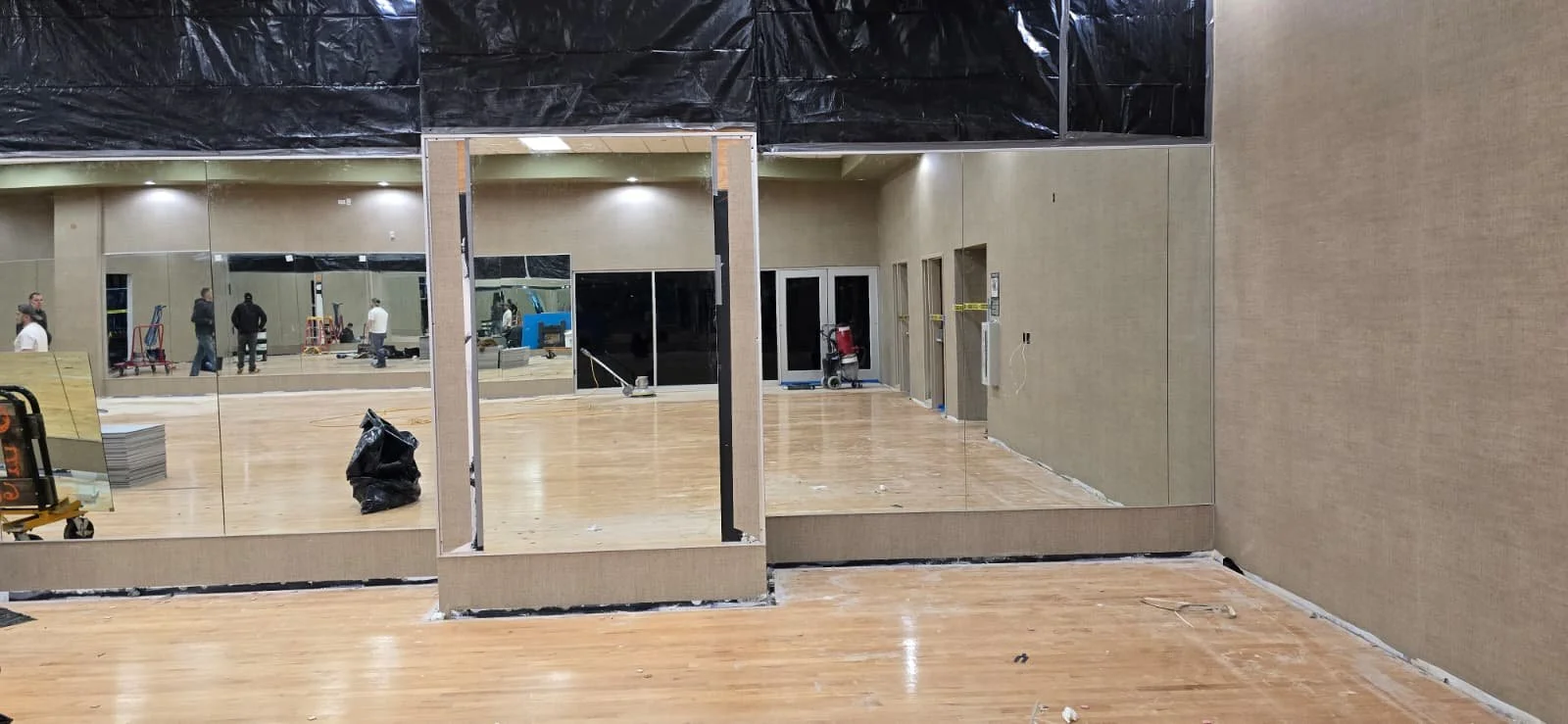 cnc-glass-commercial-mirror-installation.jpg