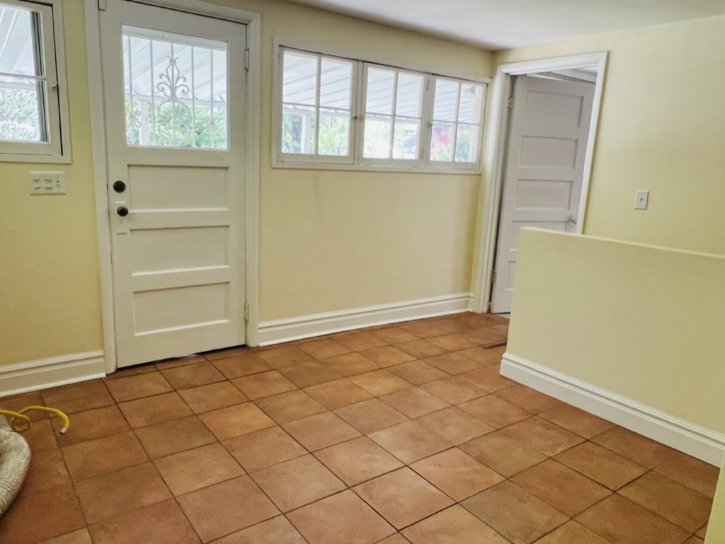Porch room space:Laundry.jpeg