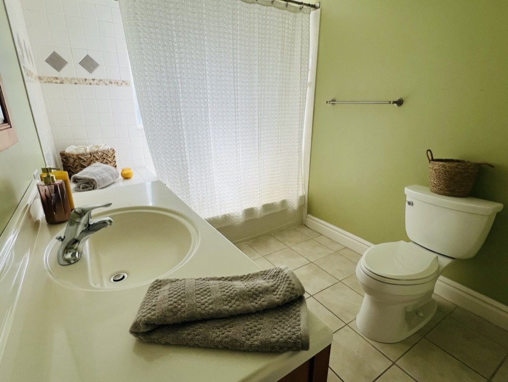 Loft Suite Bathroom.jpeg
