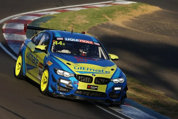 HILL RECORDS FASTEST BATHURST 12 HOUR GT4 LAP