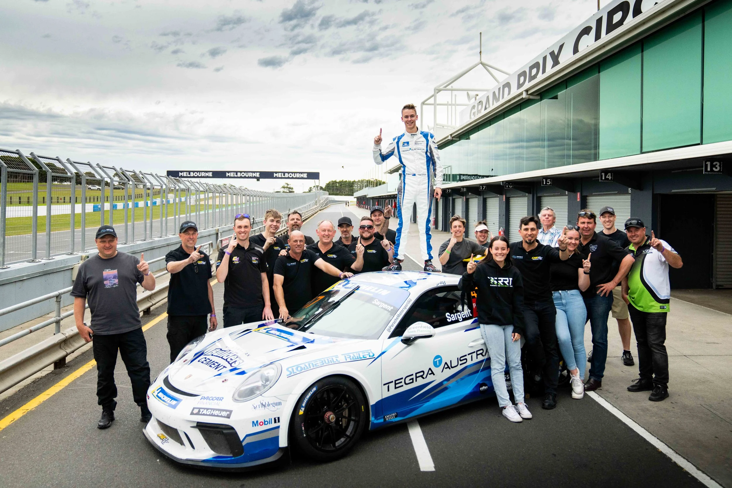 Tom Sargent and CHE Racing win 2022 Porsche Michelin Sprint Challenge