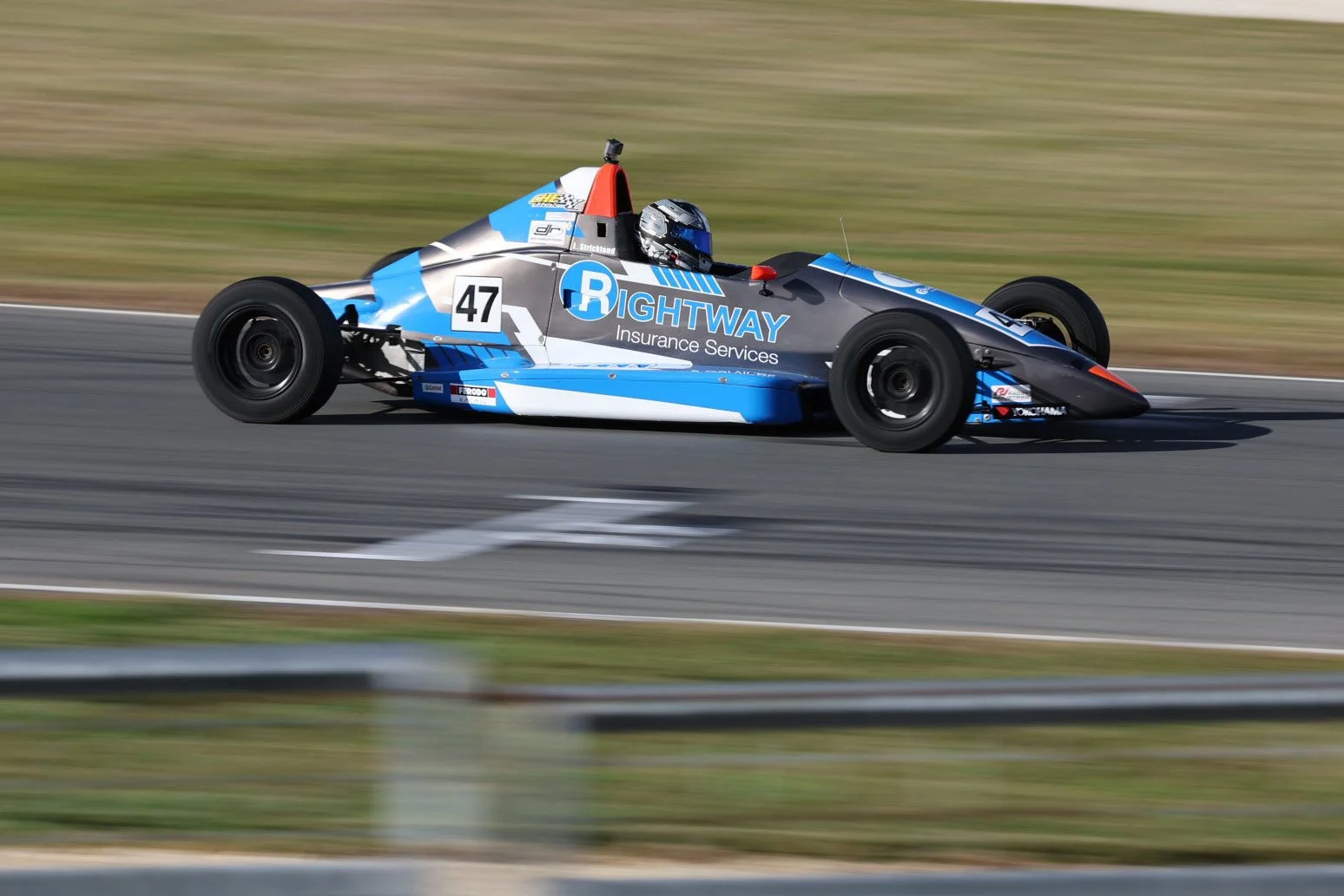 CHE Racing Team aims to build on series leading momentum at Winton