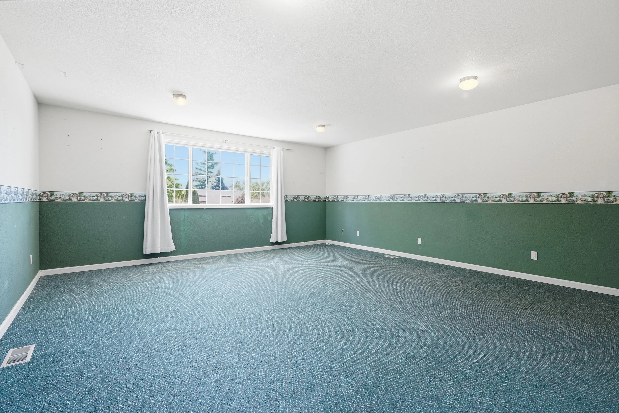 bonus room.jpg