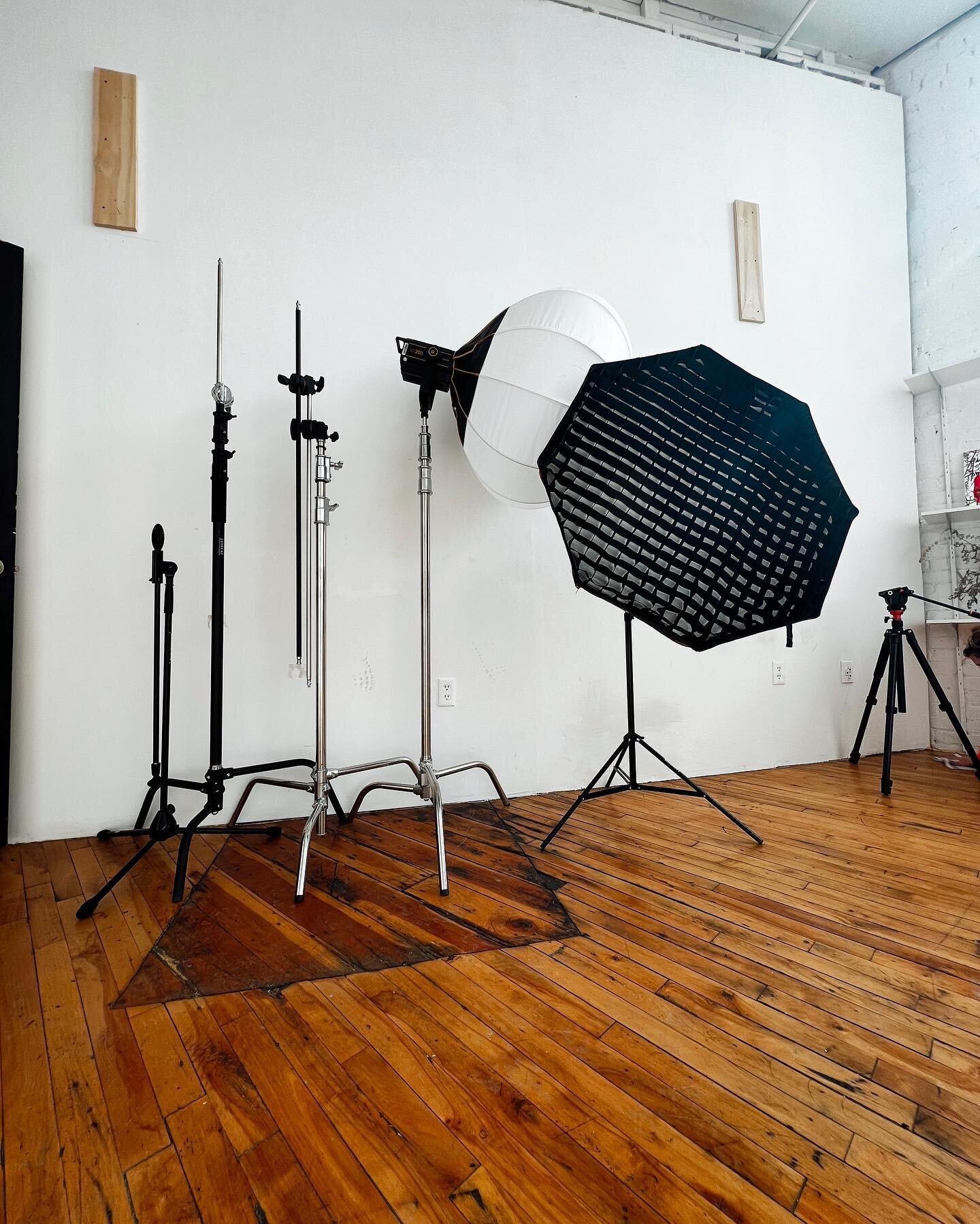 You can never have enough c-stands as part of your video and photography equipment. These will hold up anything your throw on them. Once you learn the many ways they can be used. They go beyond just another lighting stand. 
. 
#filmmaking #lightingeq
