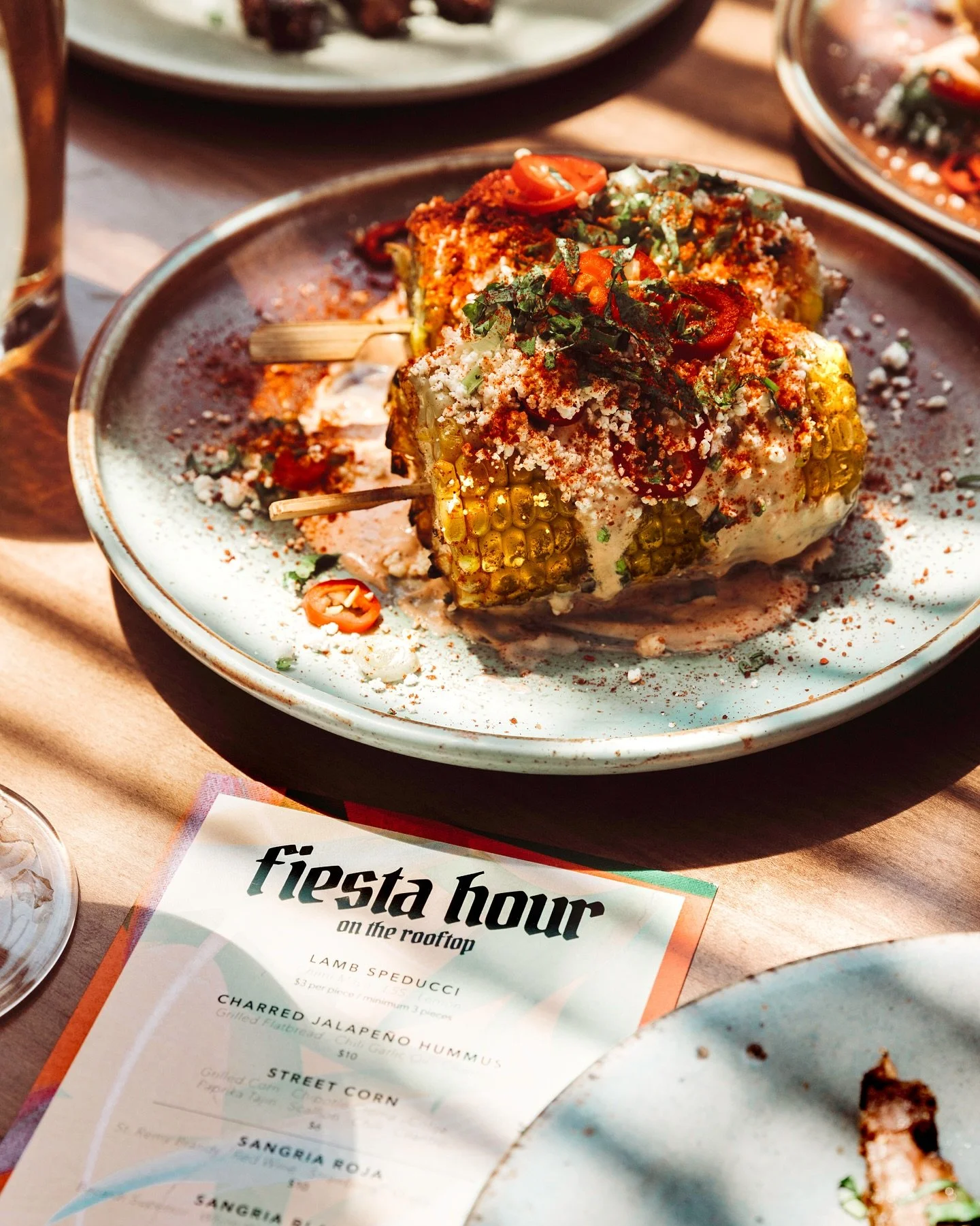 ☀️Summoning the sun with these rooftop moments at @barotoronto for the launch of patio season. Shot a couple of years back with our @nfluenceagency team 
.
.
.
.
.
#stopmotion #torontostopmotion #torontolifestylephotographer #torontofoodphotographer 