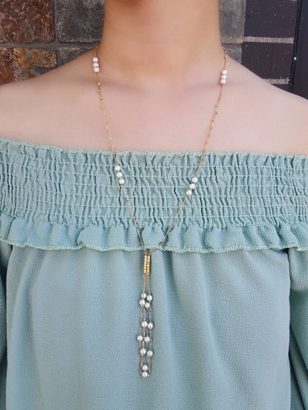 Lariat Style - magnetic clasp connects