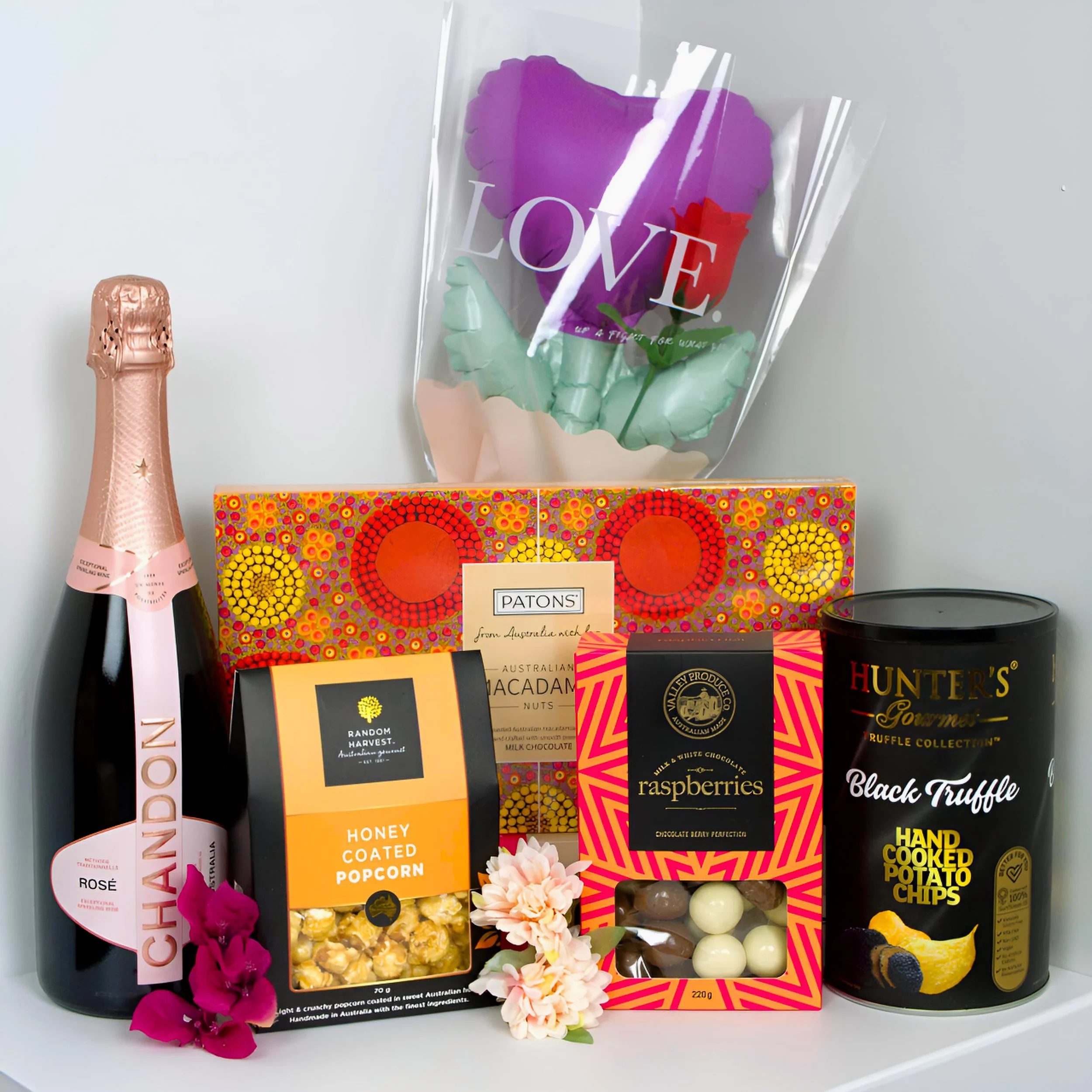 Rosé & Luxe Nibbles Valentine’s Hamper