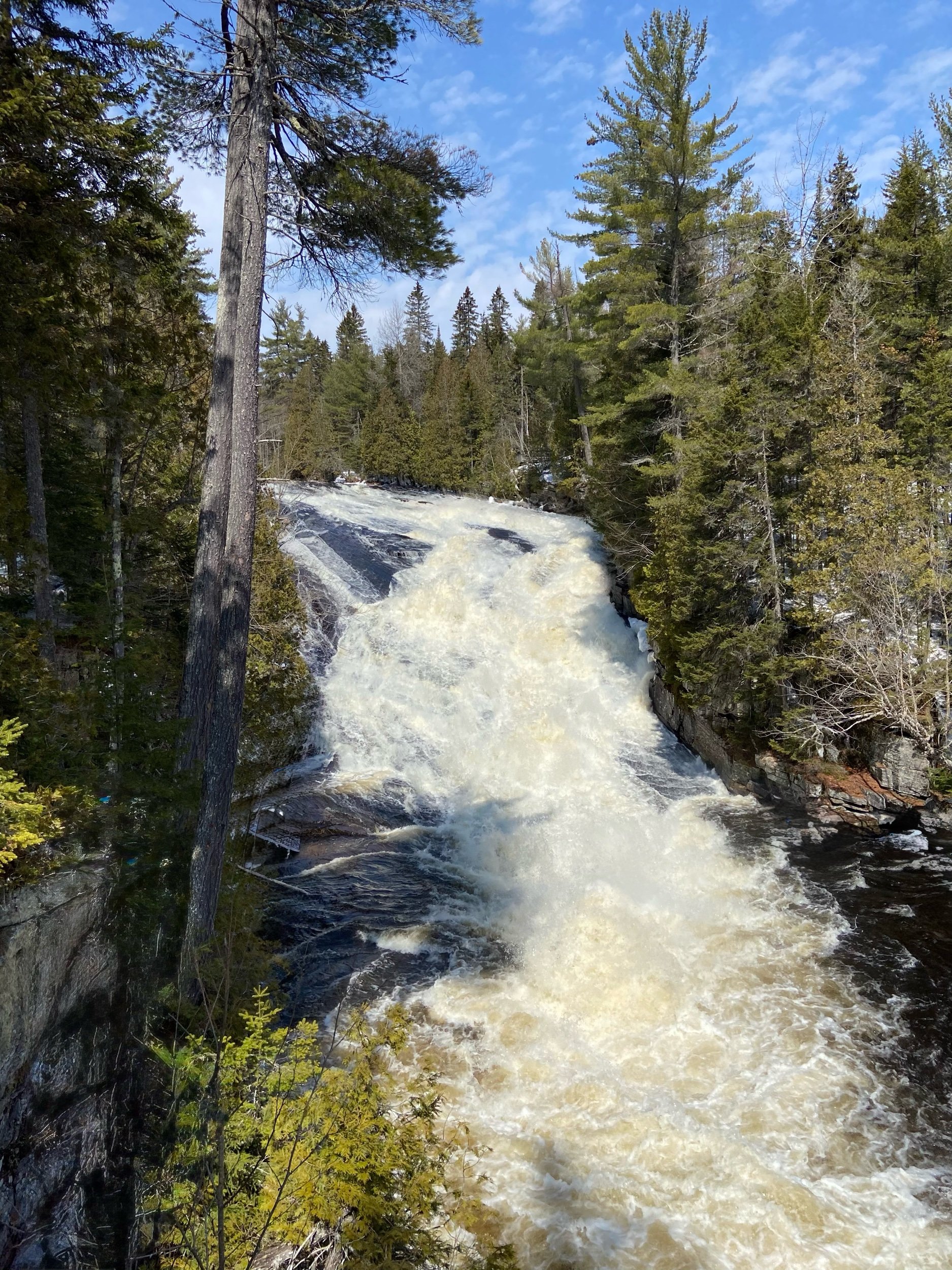 La Chute du Calvaire au printemps