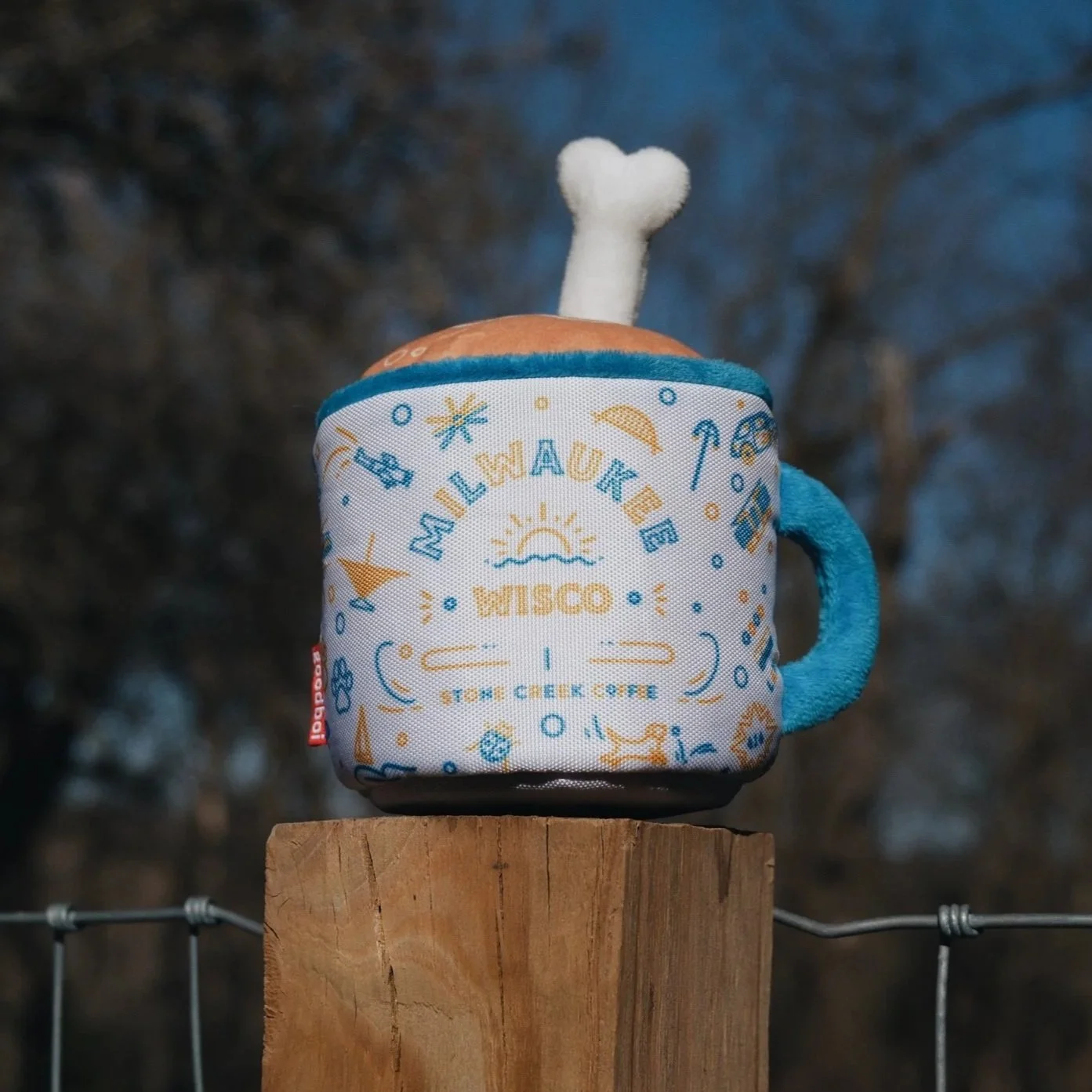 Milwaukee Icon Mug Dog Toy