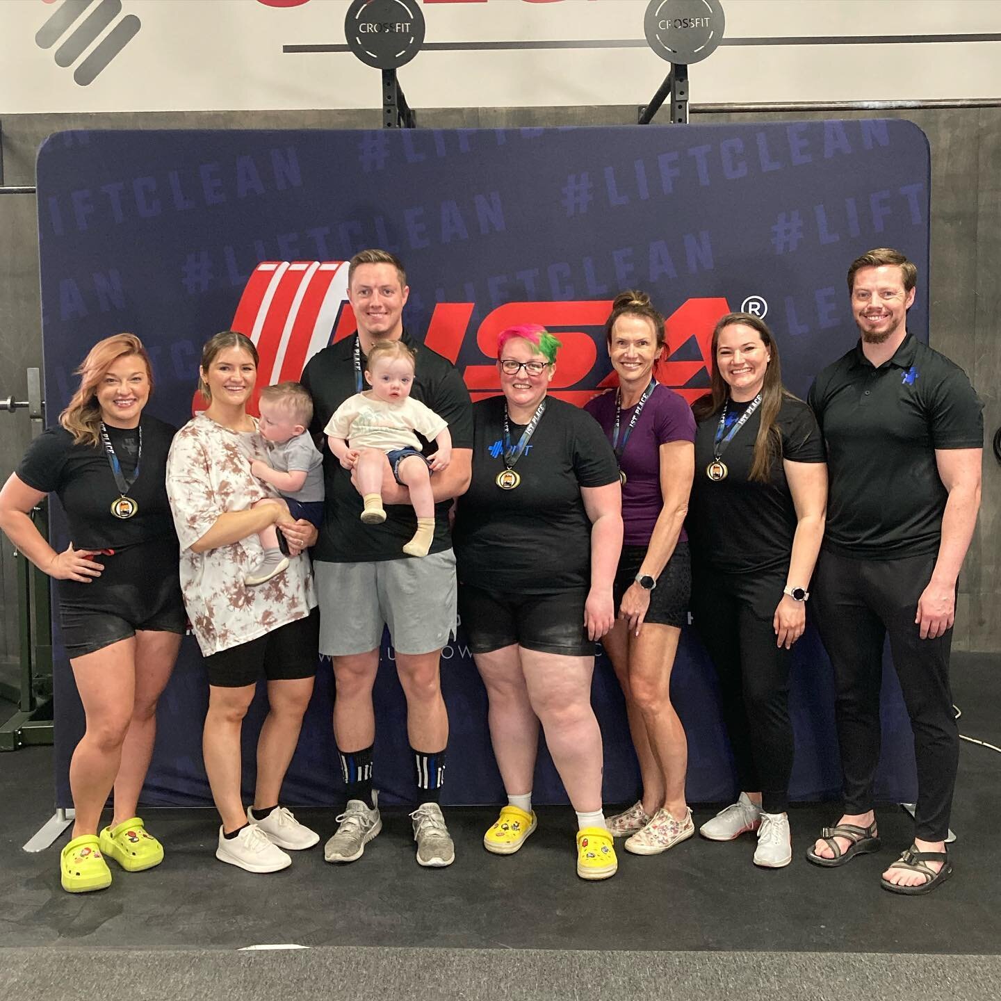 What a day! 5 competitors from Barbell Therapy, between them 32 new state records and PR&rsquo;s all over the place!!! 😮 Proud and humbled to work with such great people. 
Thanks to everyone who made this meet possible. @usaplutah @alsojen  and many