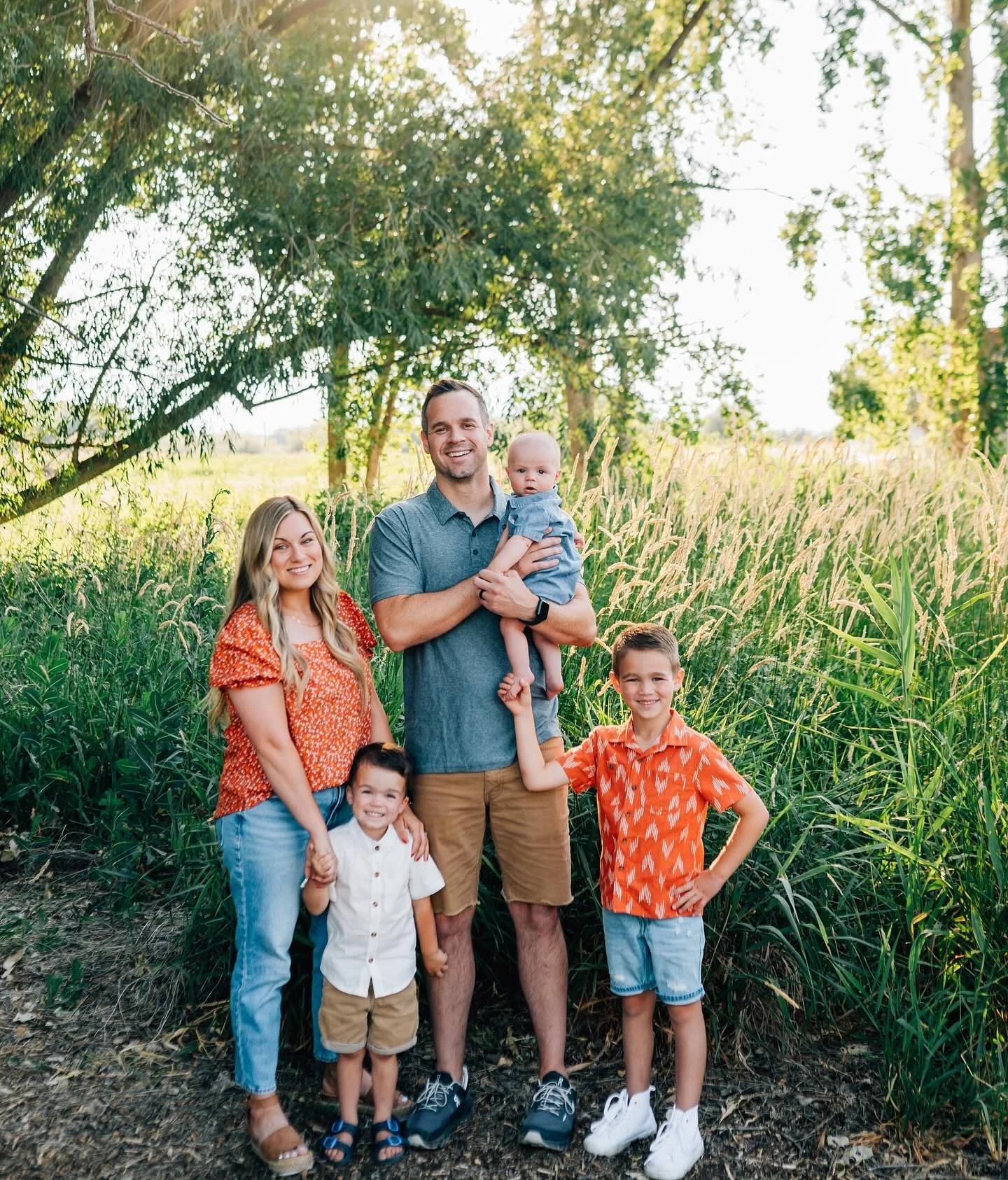 Cogburn Family 2024! I adore this family. After photographing them for 6ish years they&rsquo;ve become so special to me. I love being able to capture these special moments in time for them to look back at for years to come. The sun was showing off th