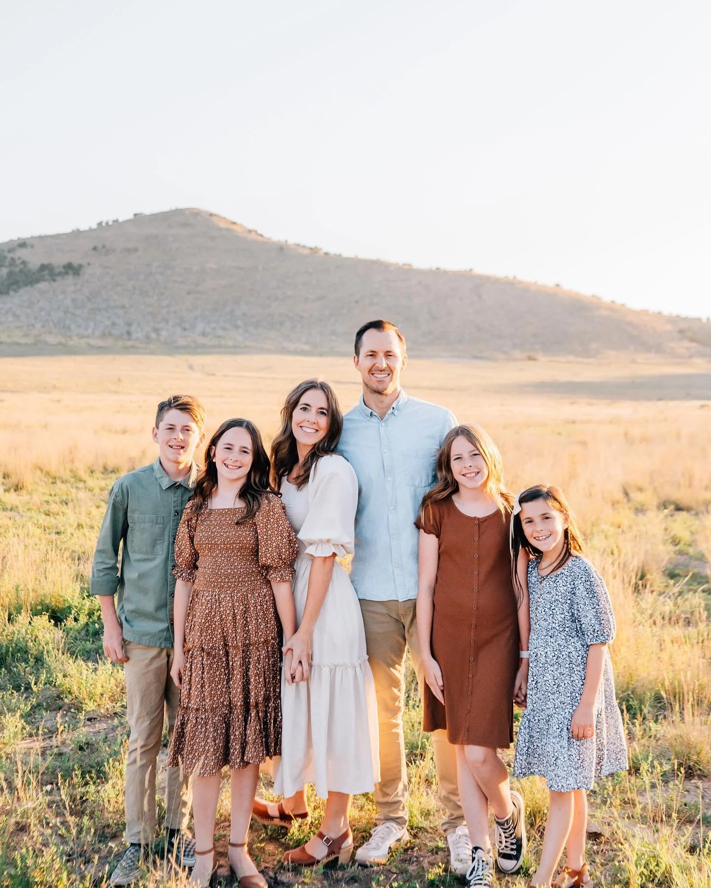 Family photo season has begun! I have some mini sessions as well as some full sessions available for the next few months! Link in profile to book! Don&rsquo;t see a date that works? Send me a message and we&rsquo;ll find one that works for us both!  